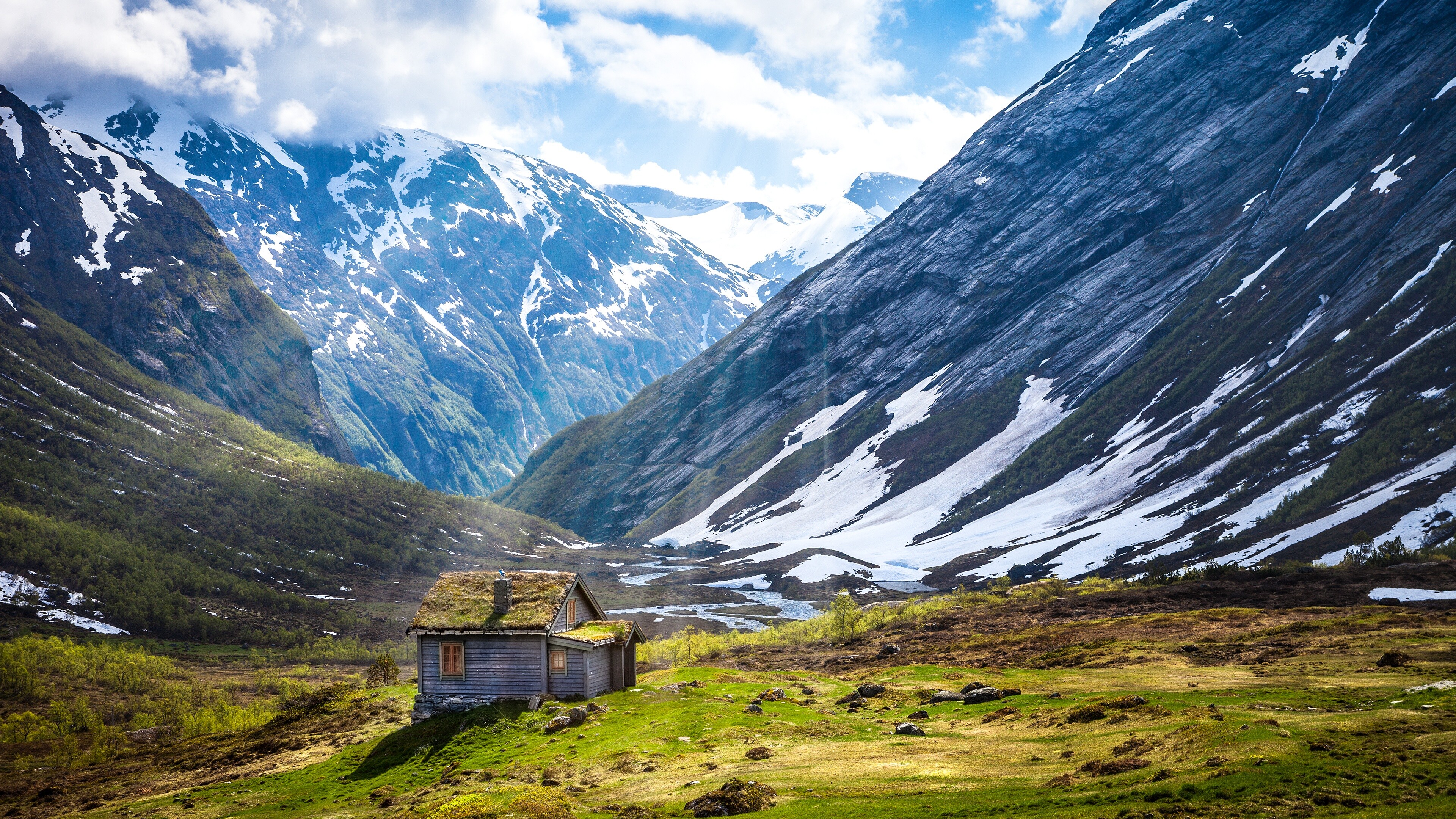 Glacier beauty, Norwegian plateau, Wooden house, Nature's wonder, 3840x2160 4K Desktop