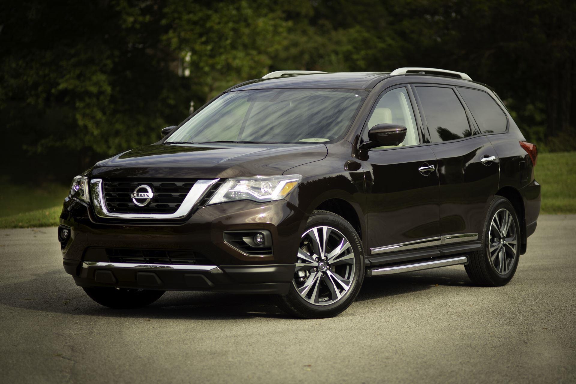 2019 Model, Nissan Pathfinder Wallpaper, 1920x1280 HD Desktop