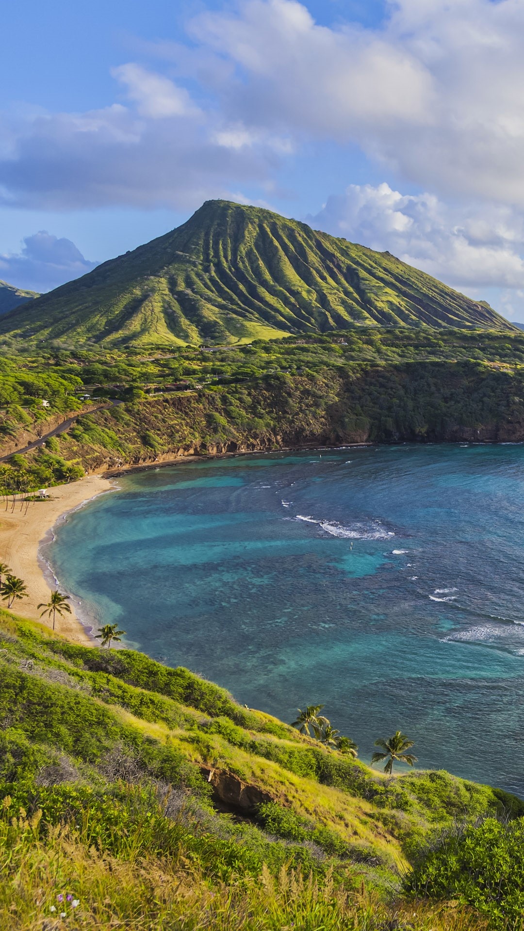 Hanauma Bay Nature Preserve, Pristine beaches, Majestic mountains, Natural beauty, 1080x1920 Full HD Phone