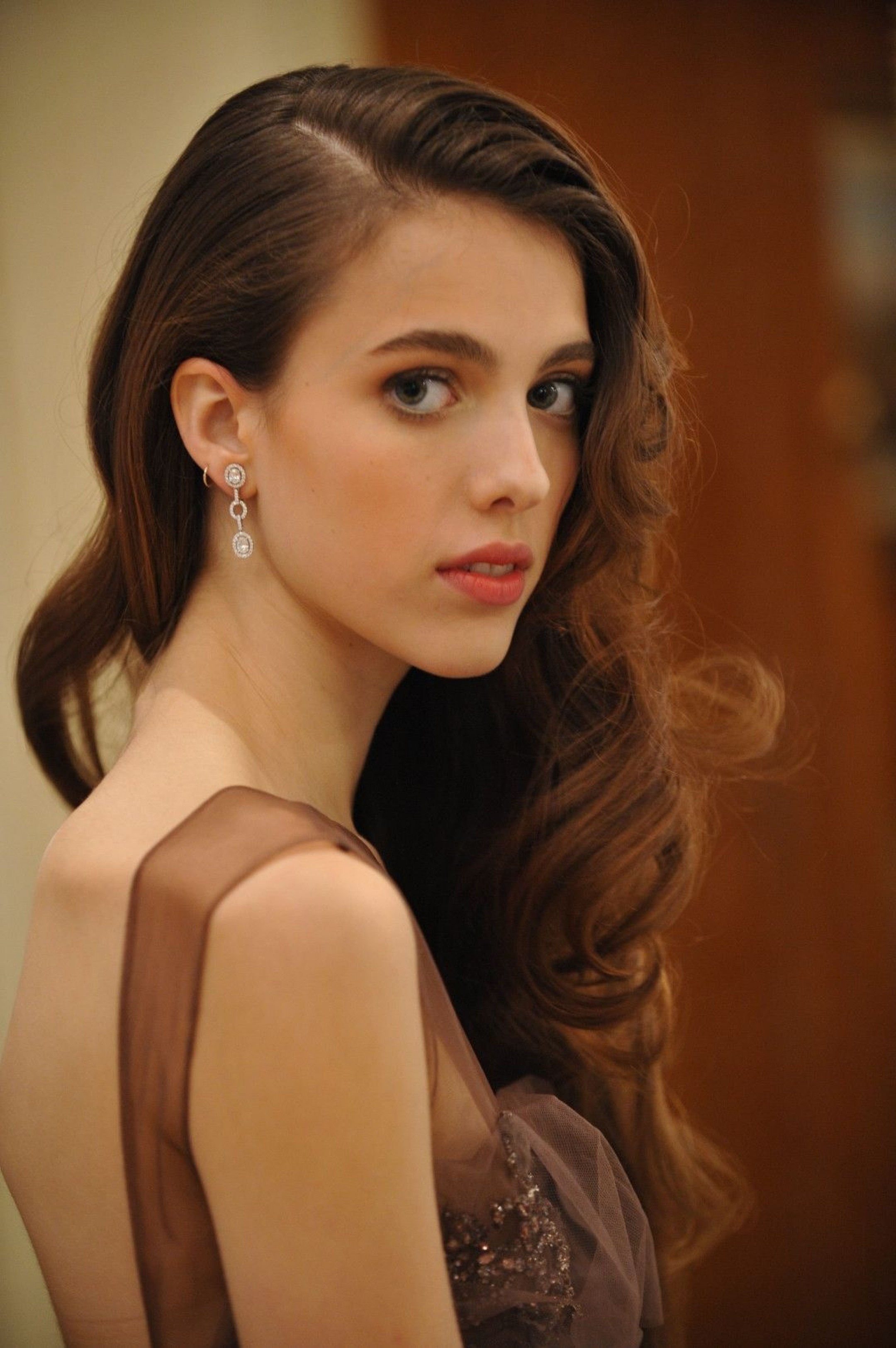 Margaret Qualley, HD desktop wallpapers, Fresh widewallpapers, Ultra high definition, 2160x3250 HD Phone