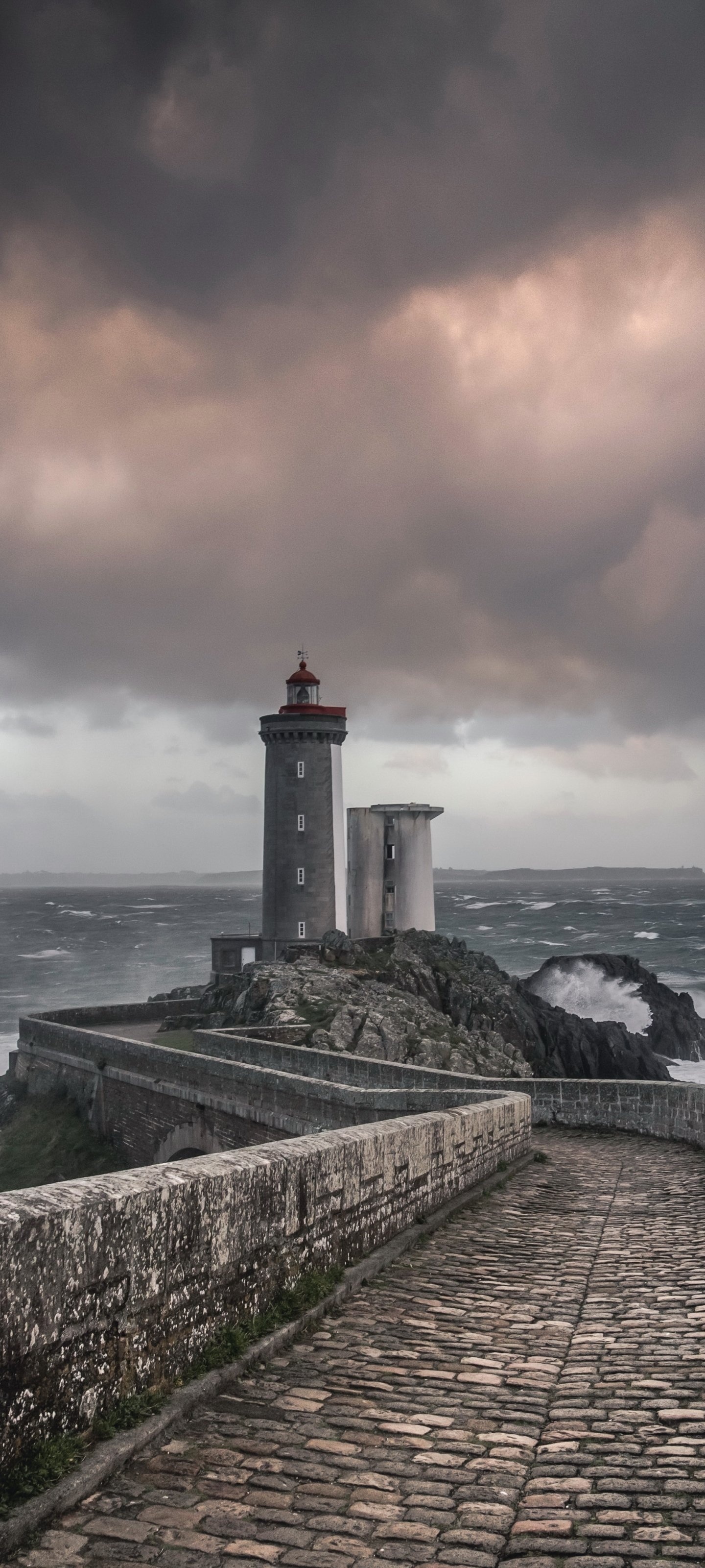 Man-made lighthouse, Architectural marvel, Maritime symbol, Coasting safety, 1440x3200 HD Phone