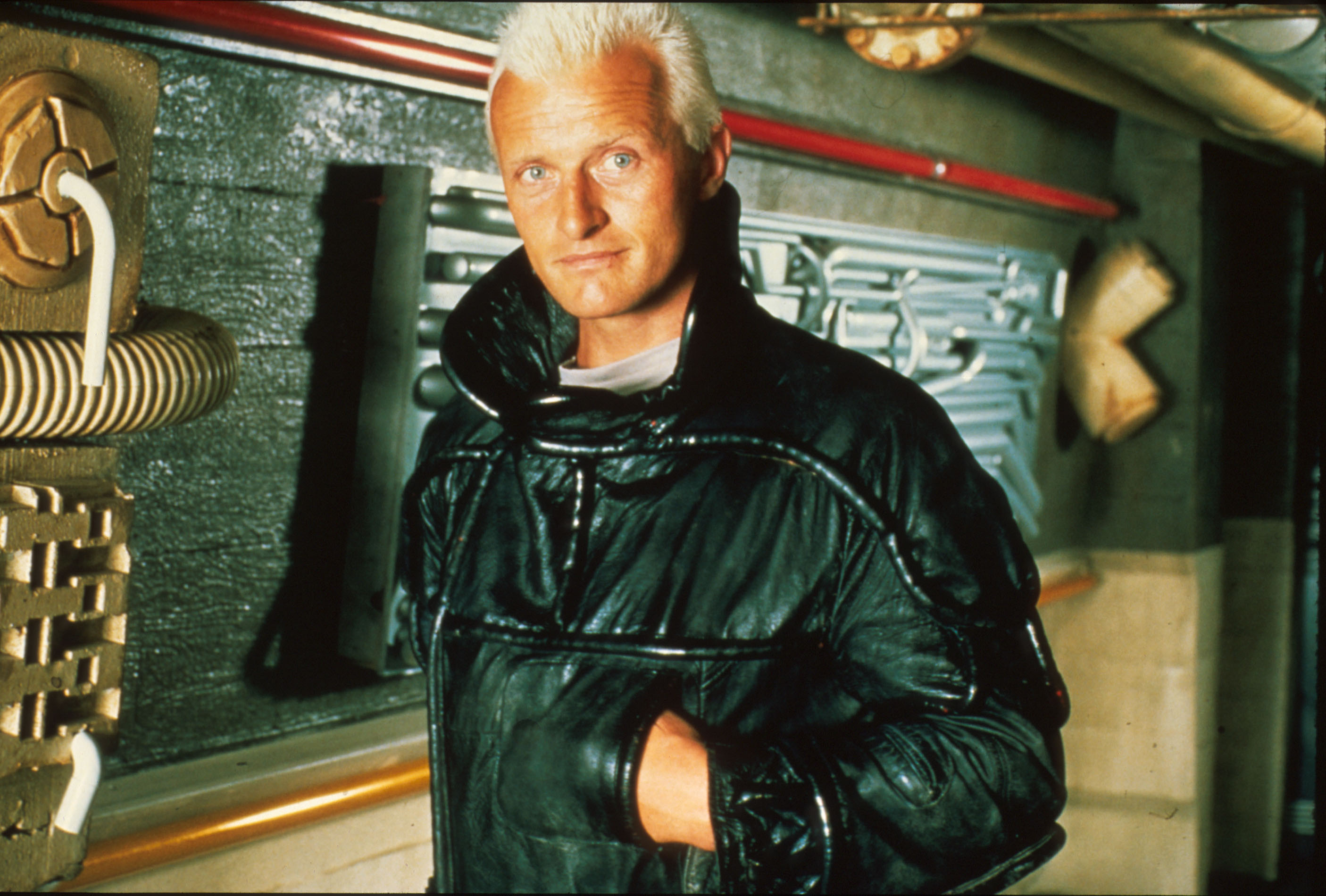 Rutger Hauer, Cult classic performer, Blade Runner fame, Cinematic masterpiece, 2820x1900 HD Desktop