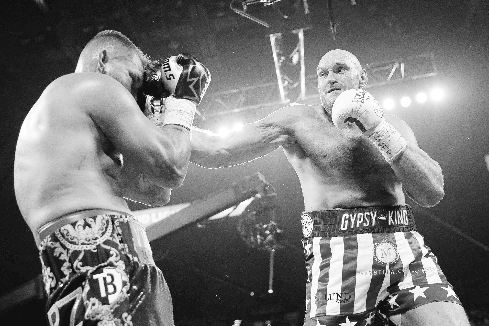 Tyson Fury, Heavyweight champion, Wilder rematch prediction, Knockout power, 2000x1340 HD Desktop