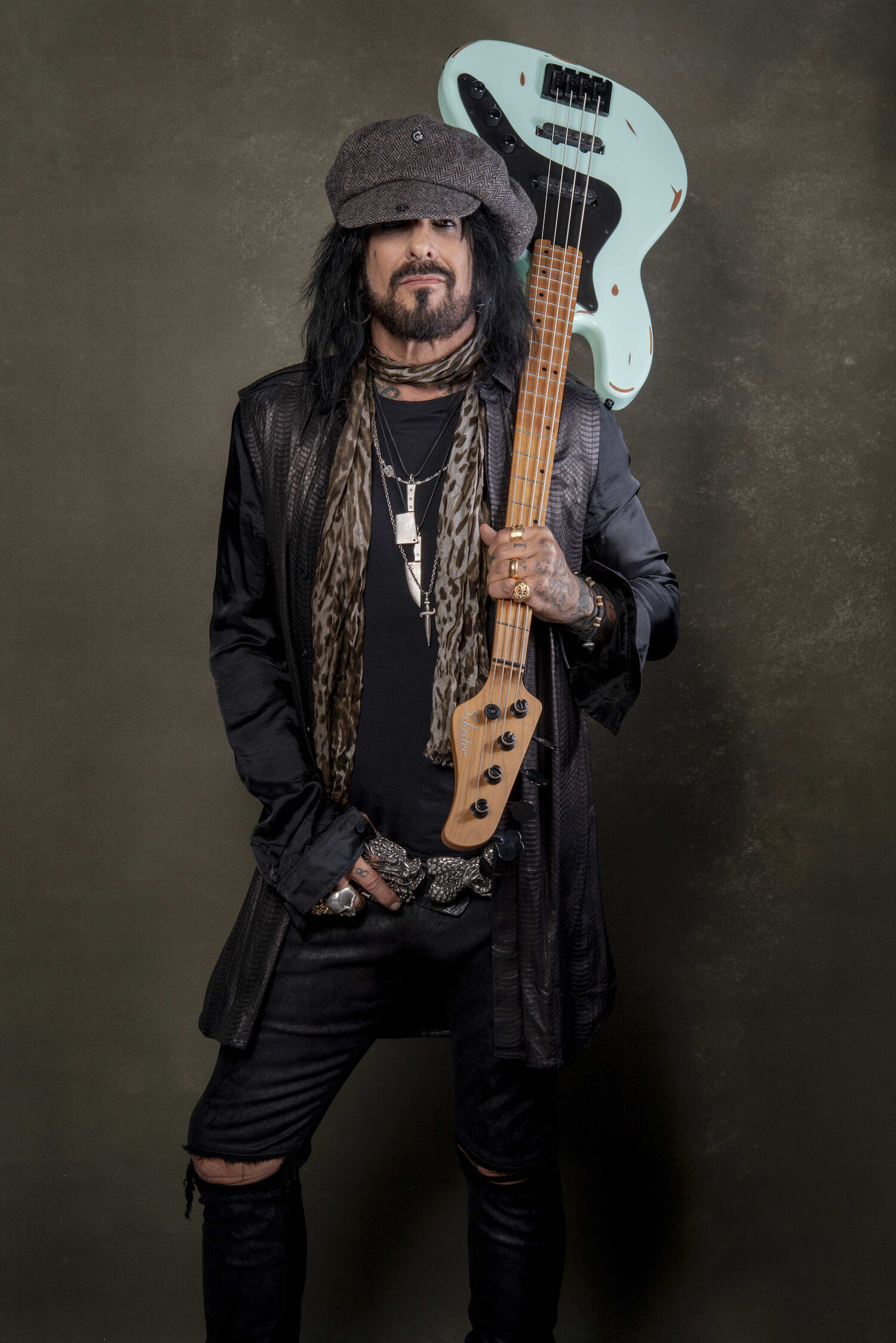 Nikki Sixx, Official artist, 1500x2250 HD Phone