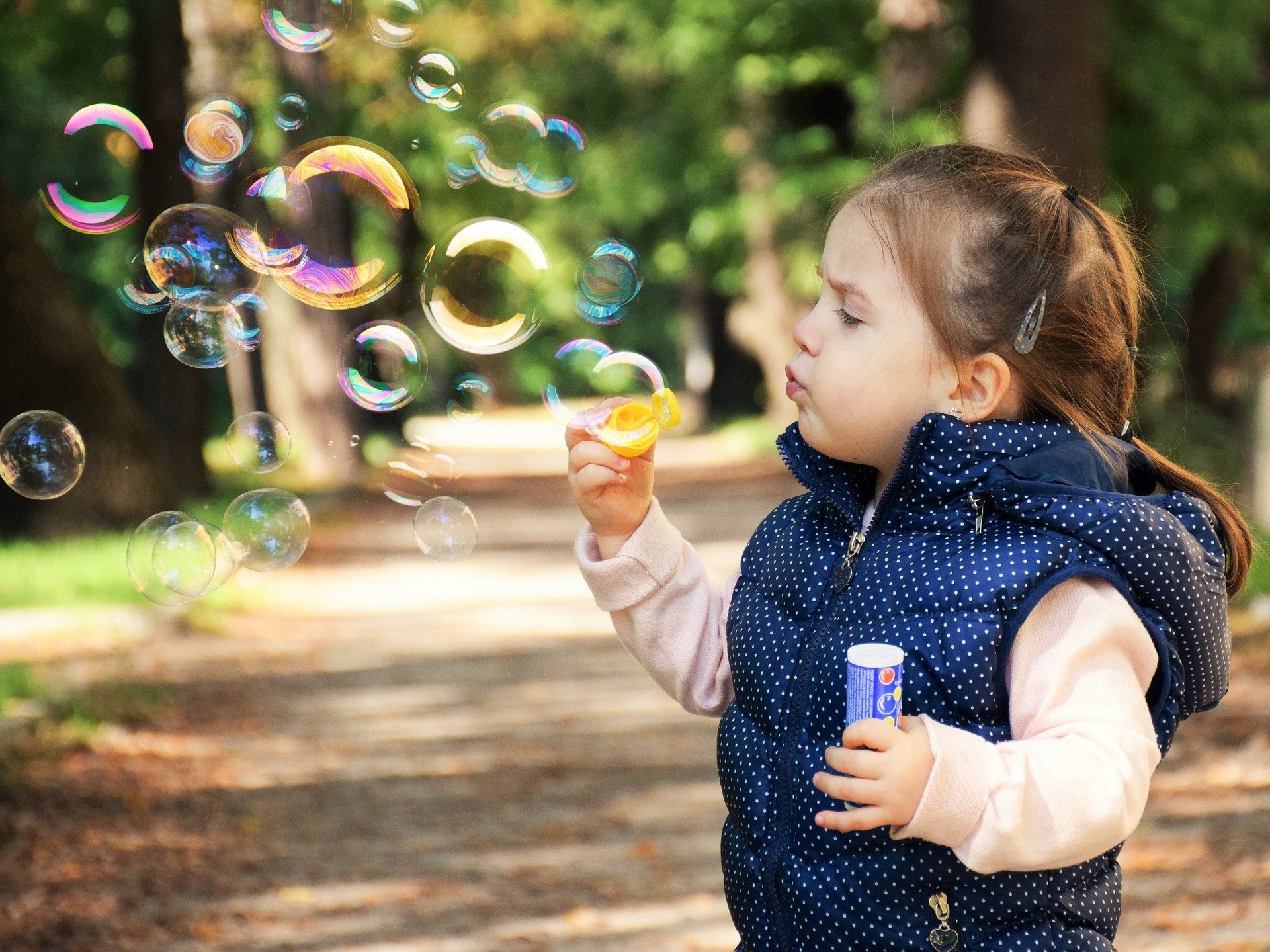 Bubbles Children's bubble pipes 1920x1440