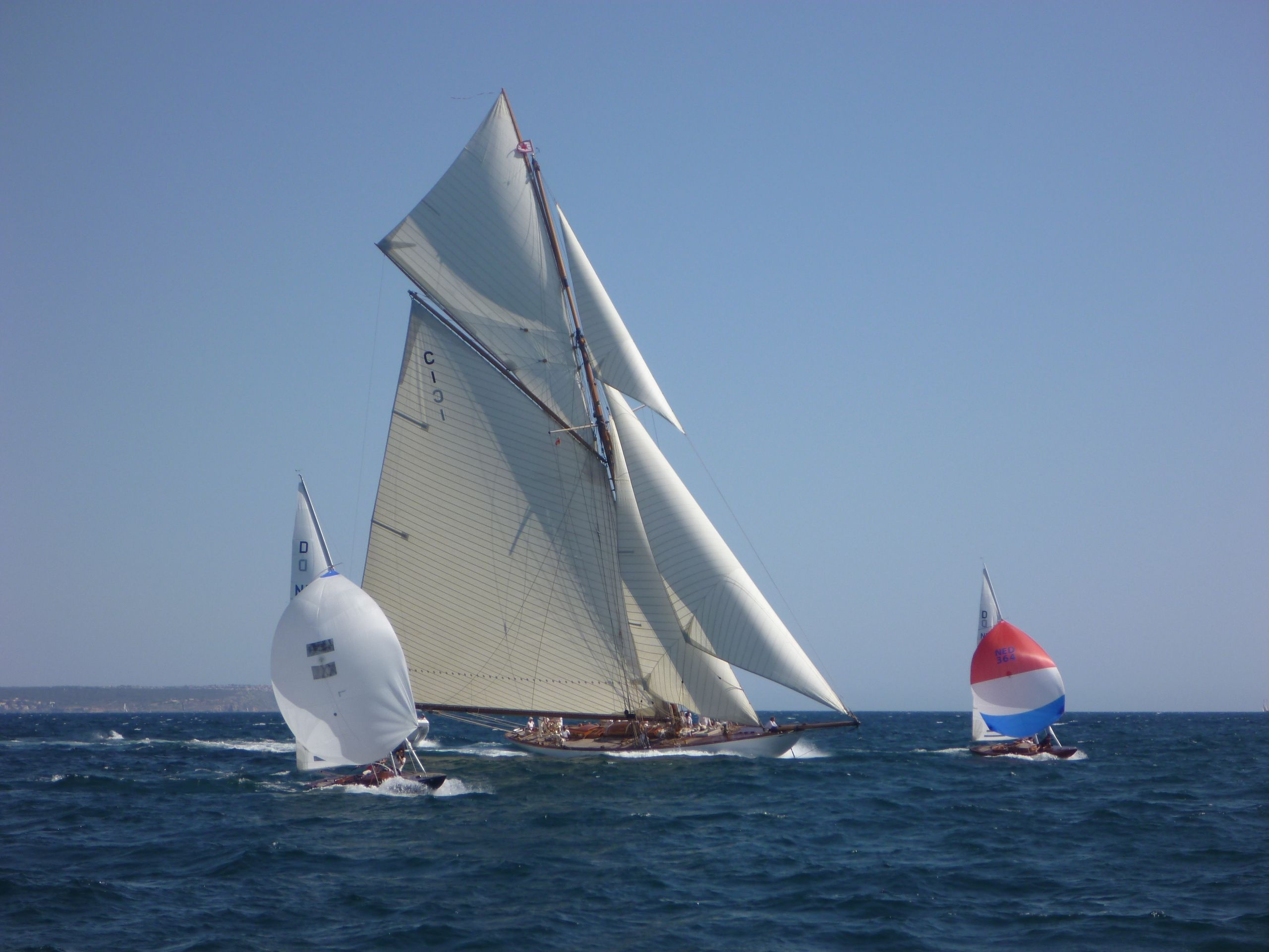 Balearic regattas, Yachting events, Hamilton connections, Sailing calendar, 2560x1920 HD Desktop