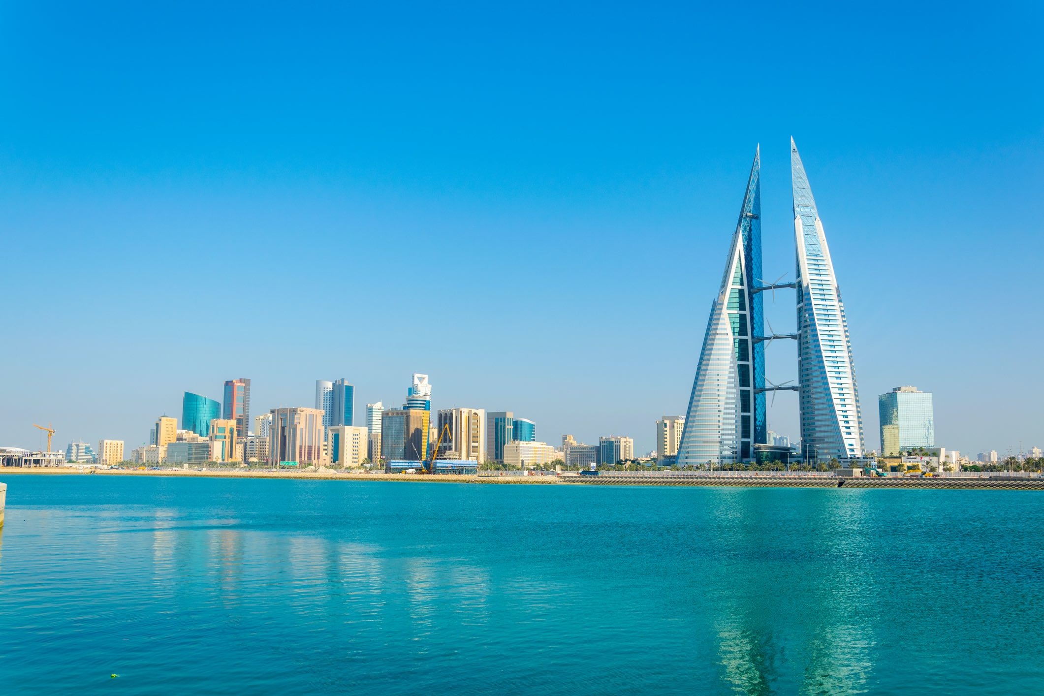 Manama, Bahrain's charm, Family-friendly holiday, Arabian hospitality, 2130x1420 HD Desktop