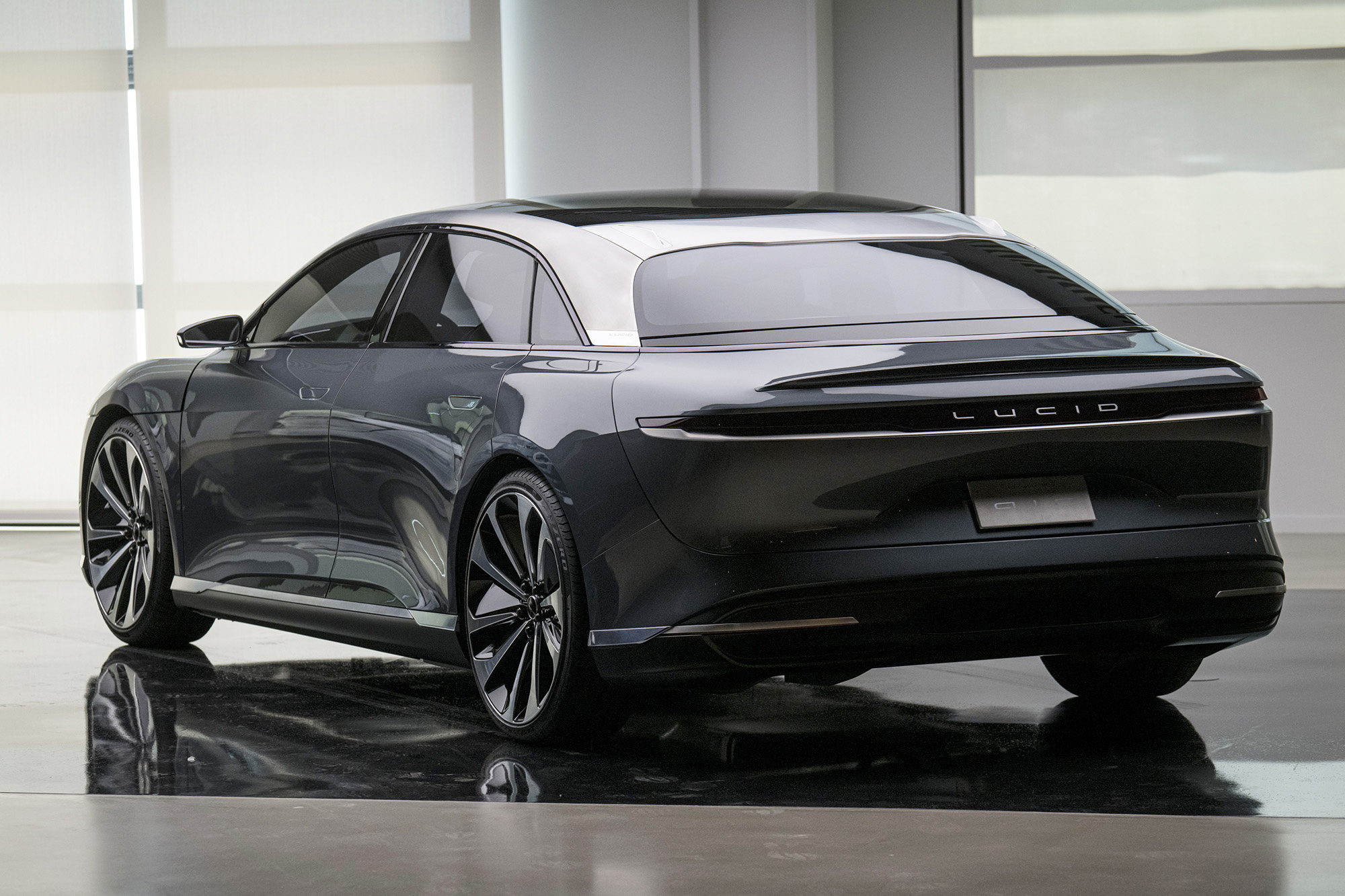 Lucid Motors, SPAC shares, Tank, Public deal, 2000x1340 HD Desktop