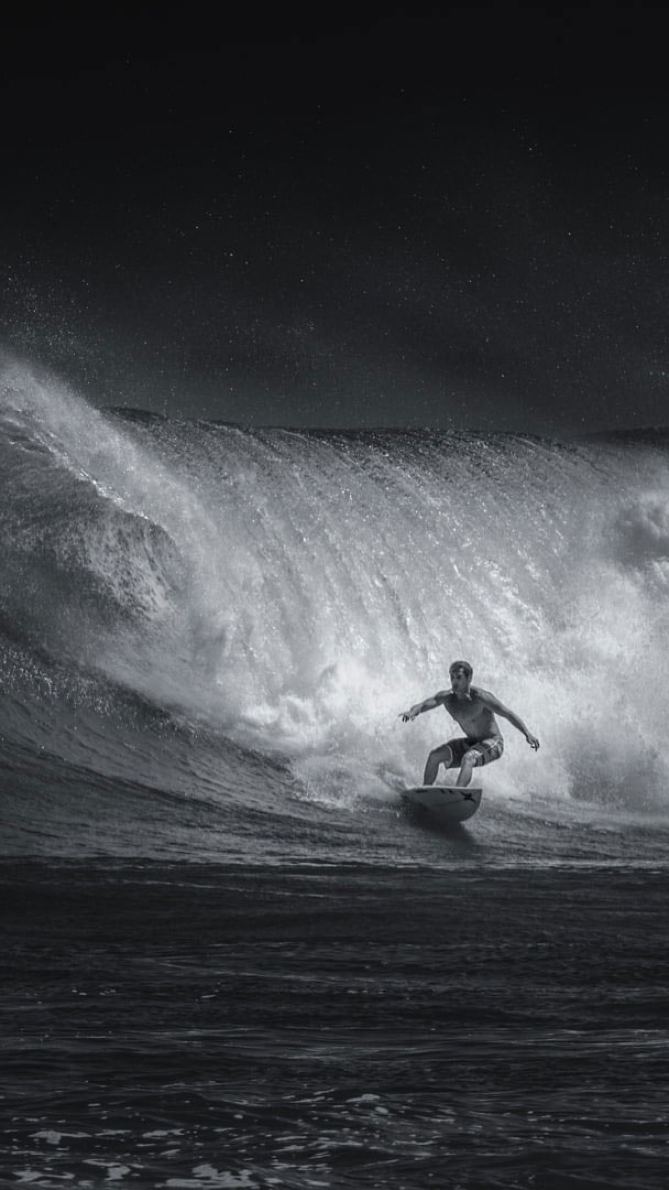 Surfing dynamics, Monochromatic beauty, Surfer's perspective, Striking contrast, 1350x2400 HD Phone