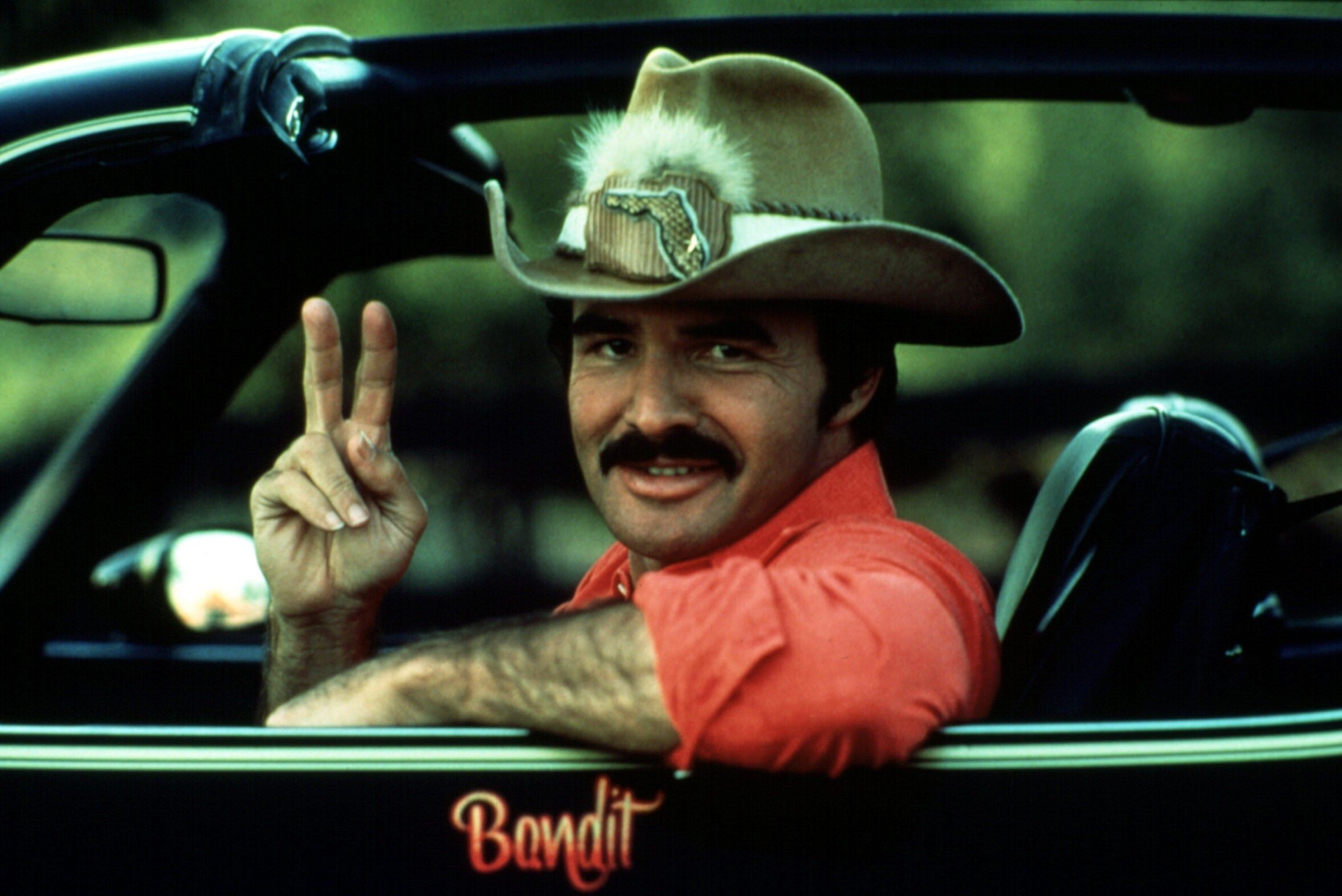 Burt Reynolds, The Bandit, 2360x1580 HD Desktop