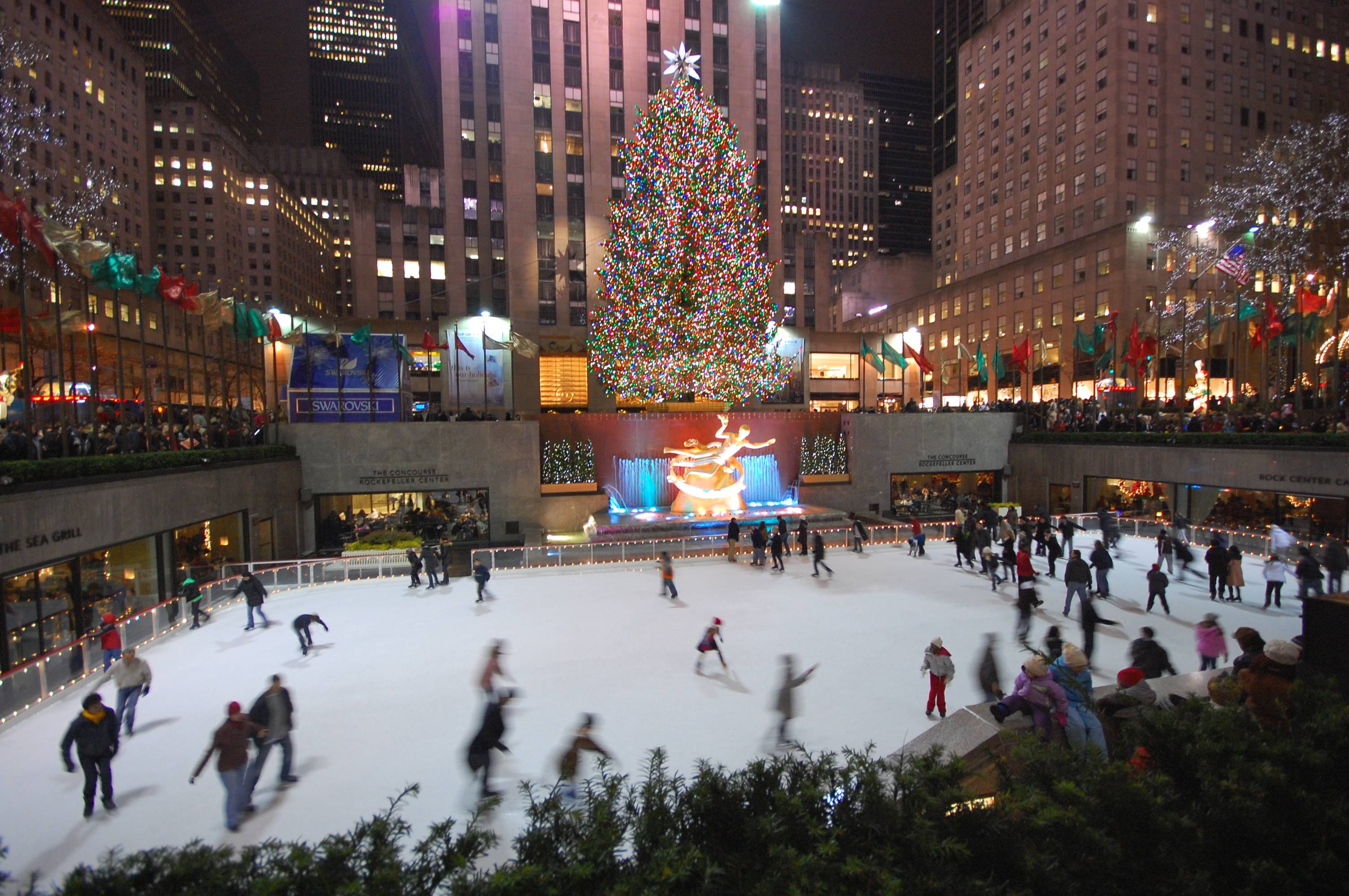 Rockefeller Center ice rink, New York Christmas Wallpaper, 3010x2000 HD Desktop