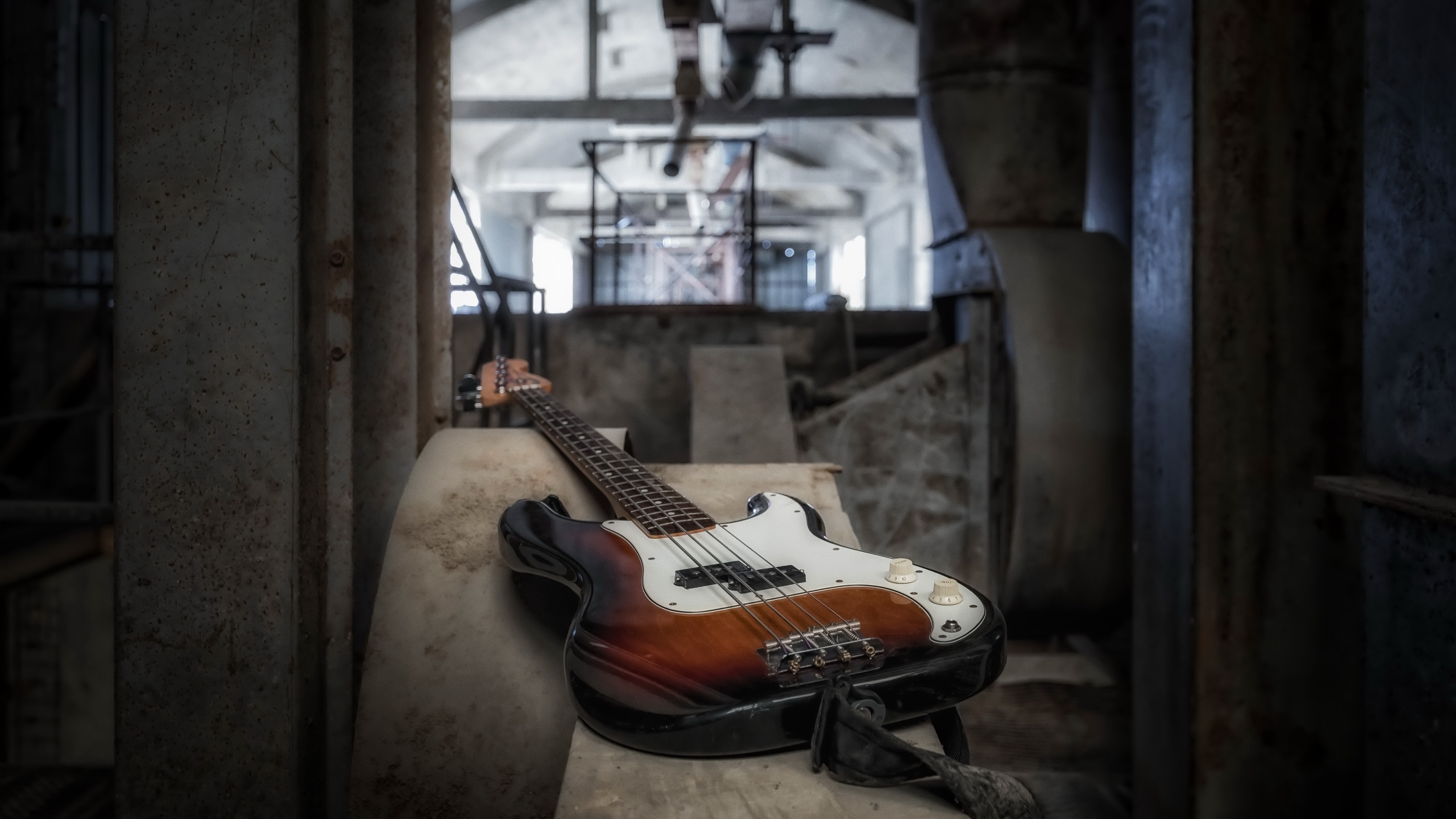 Fender Precision Bass, Guitars Wallpaper, 3840x2160 4K Desktop