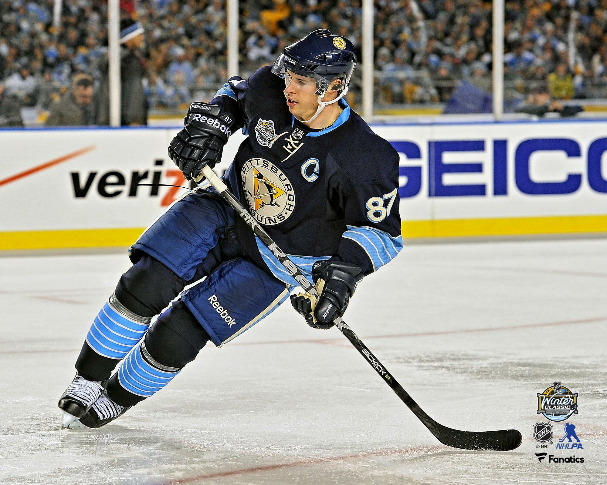 2011 NHL Winter Classic, Sidney Crosby Wallpaper, 2000x1600 HD Desktop