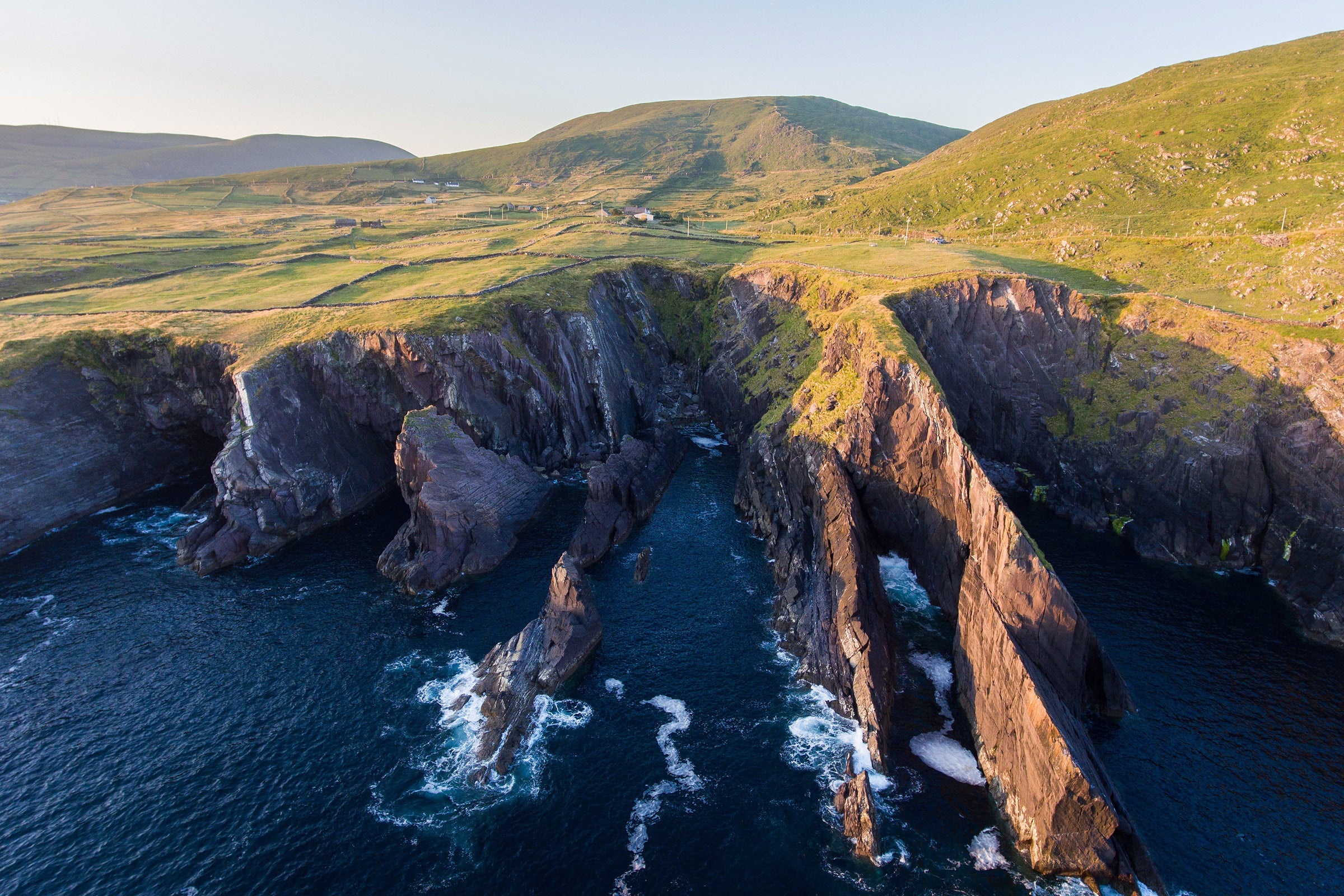 Kerry, Ireland, Family adventures, Discover Ireland, 2400x1600 HD Desktop