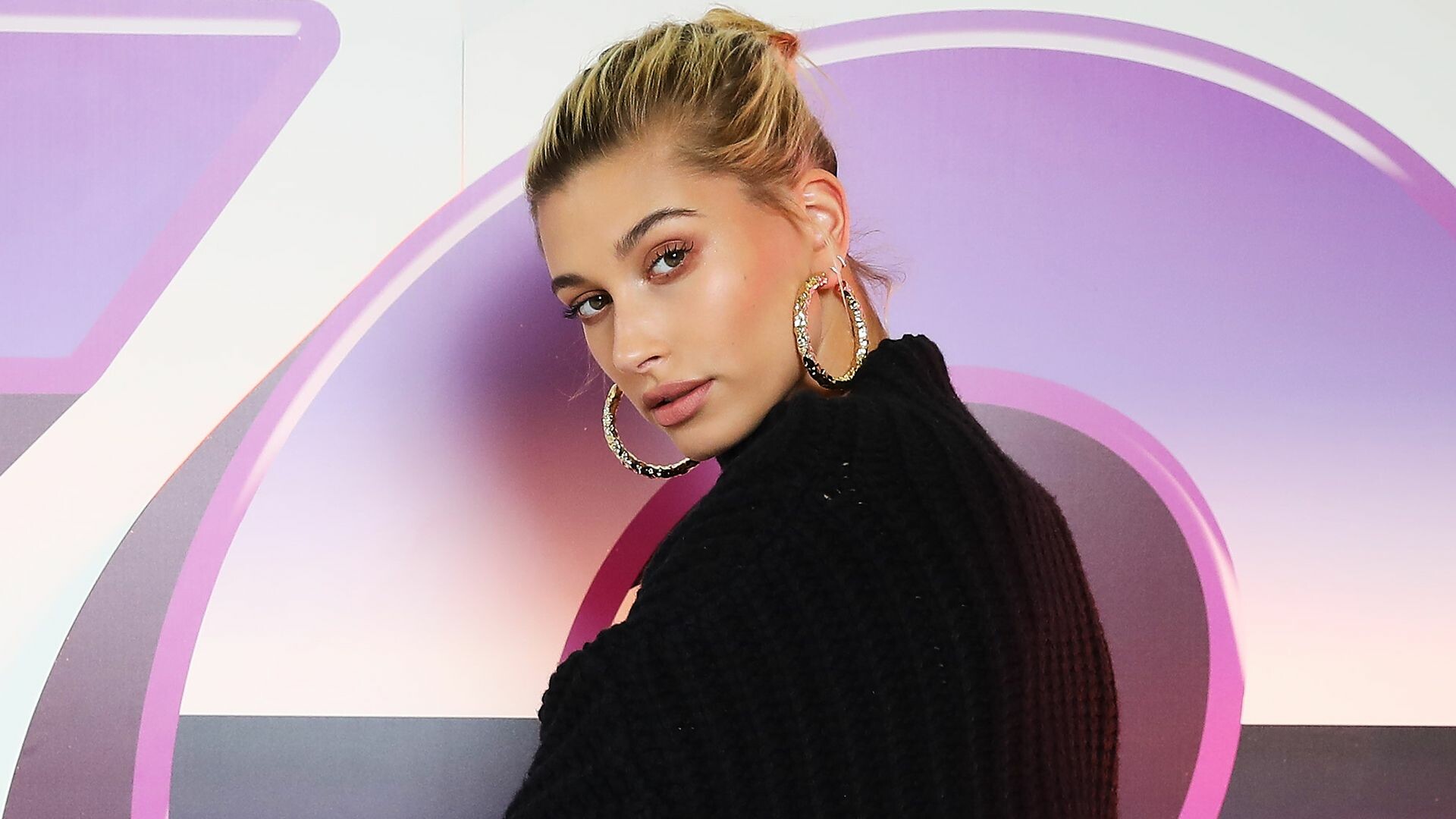 Hailey Bieber, Trendy wallpapers, Hailey Bieber, Celebrity vibes, 1920x1080 Full HD Desktop