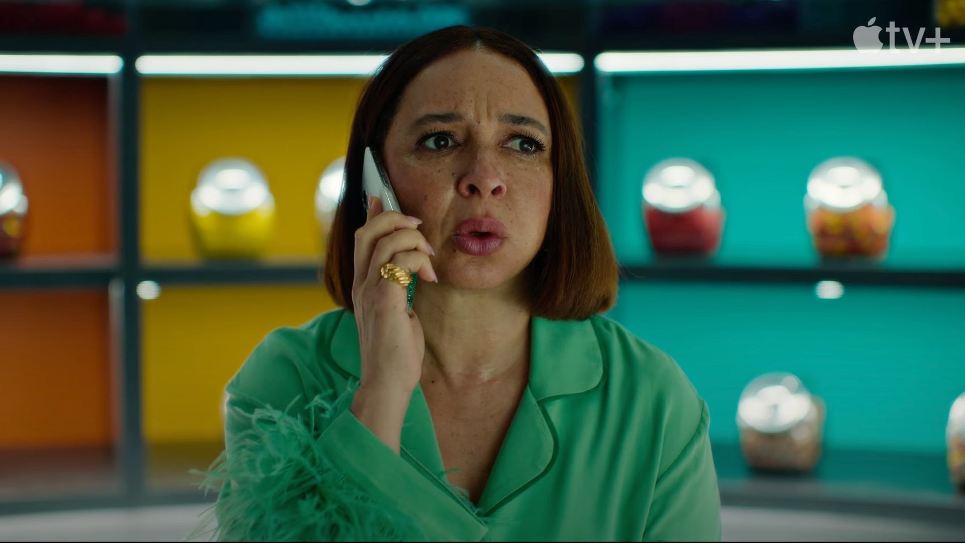 Maya Rudolph, Billionaire, Comedy series, Save the world, 1920x1080 Full HD Desktop