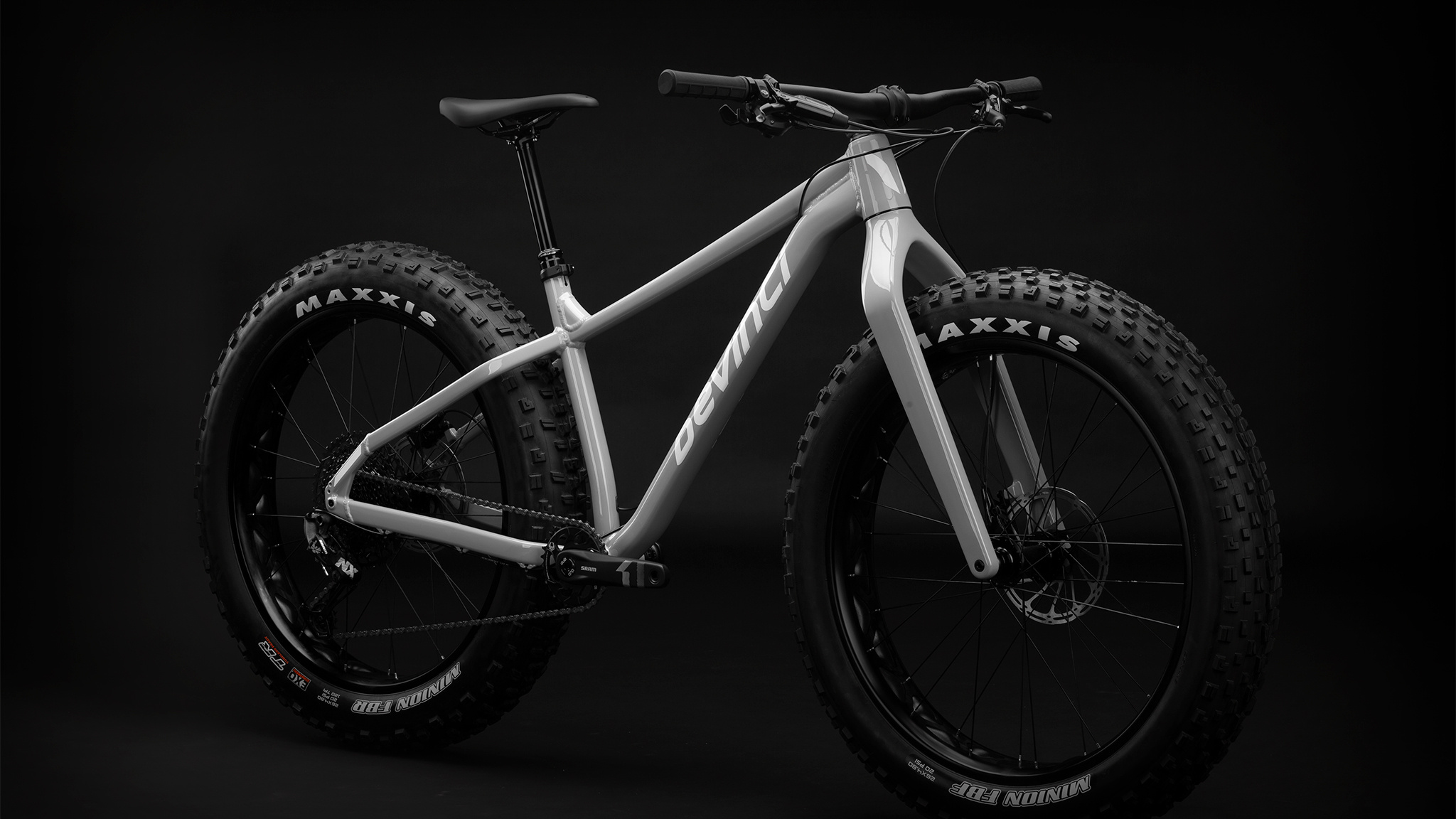 Minus, Cycles Devinci Wallpaper, 2050x1160 HD Desktop