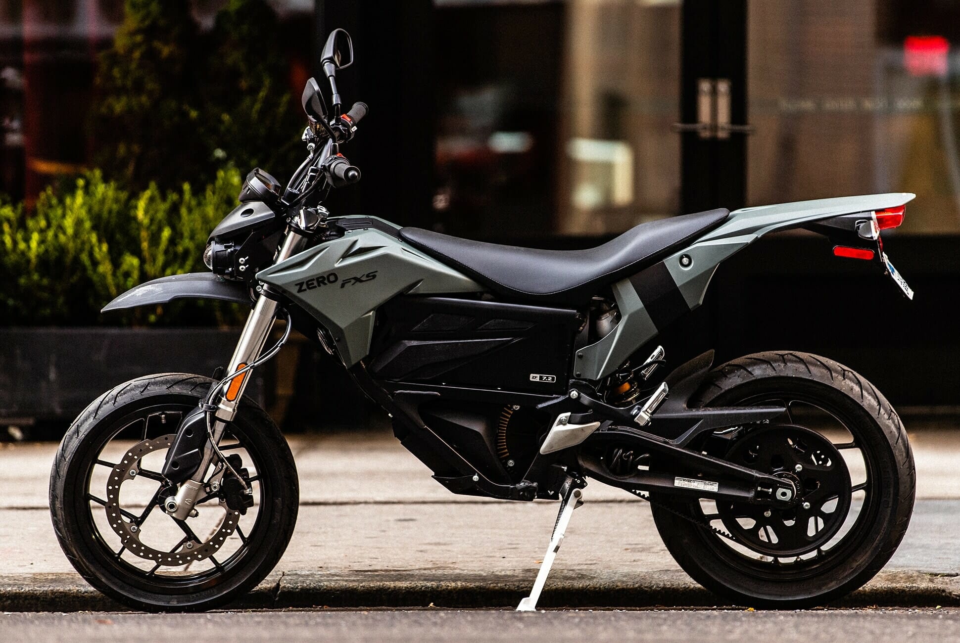 Zero FXS, Electrifying power, 11kw model, Cutting-edge electric cycles, 1940x1300 HD Desktop