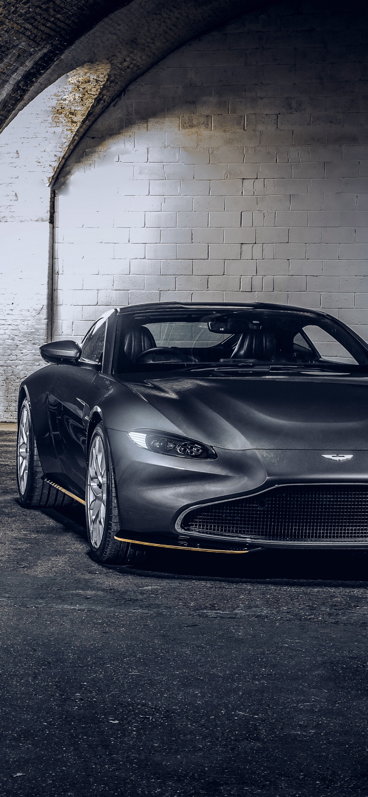 007 Edition, Aston Martin Vantage Wallpaper, 1290x2780 HD Phone