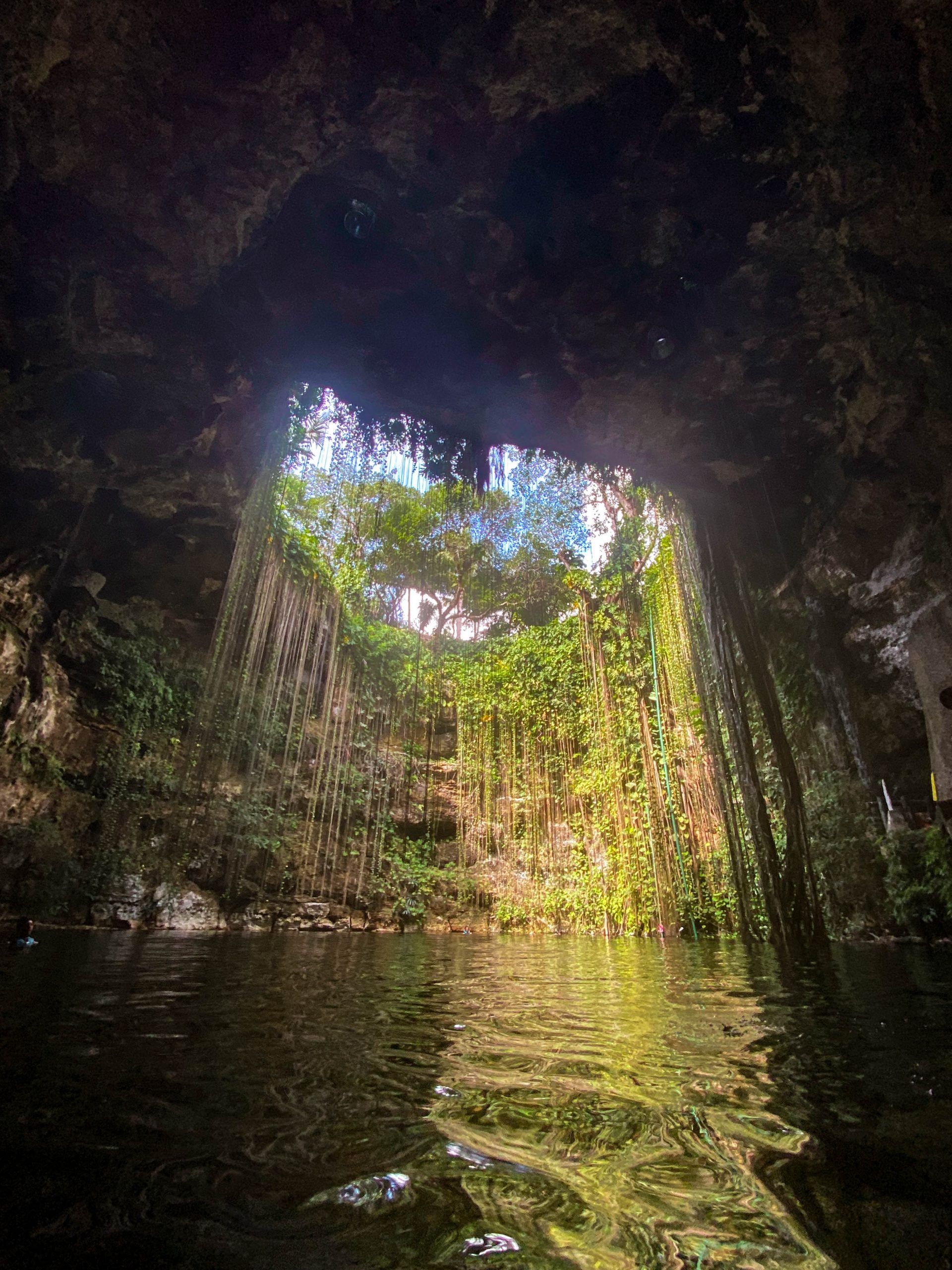 Ik Kil Cenote, Visiting Cenote Ik Kil, 1920x2560 HD Phone