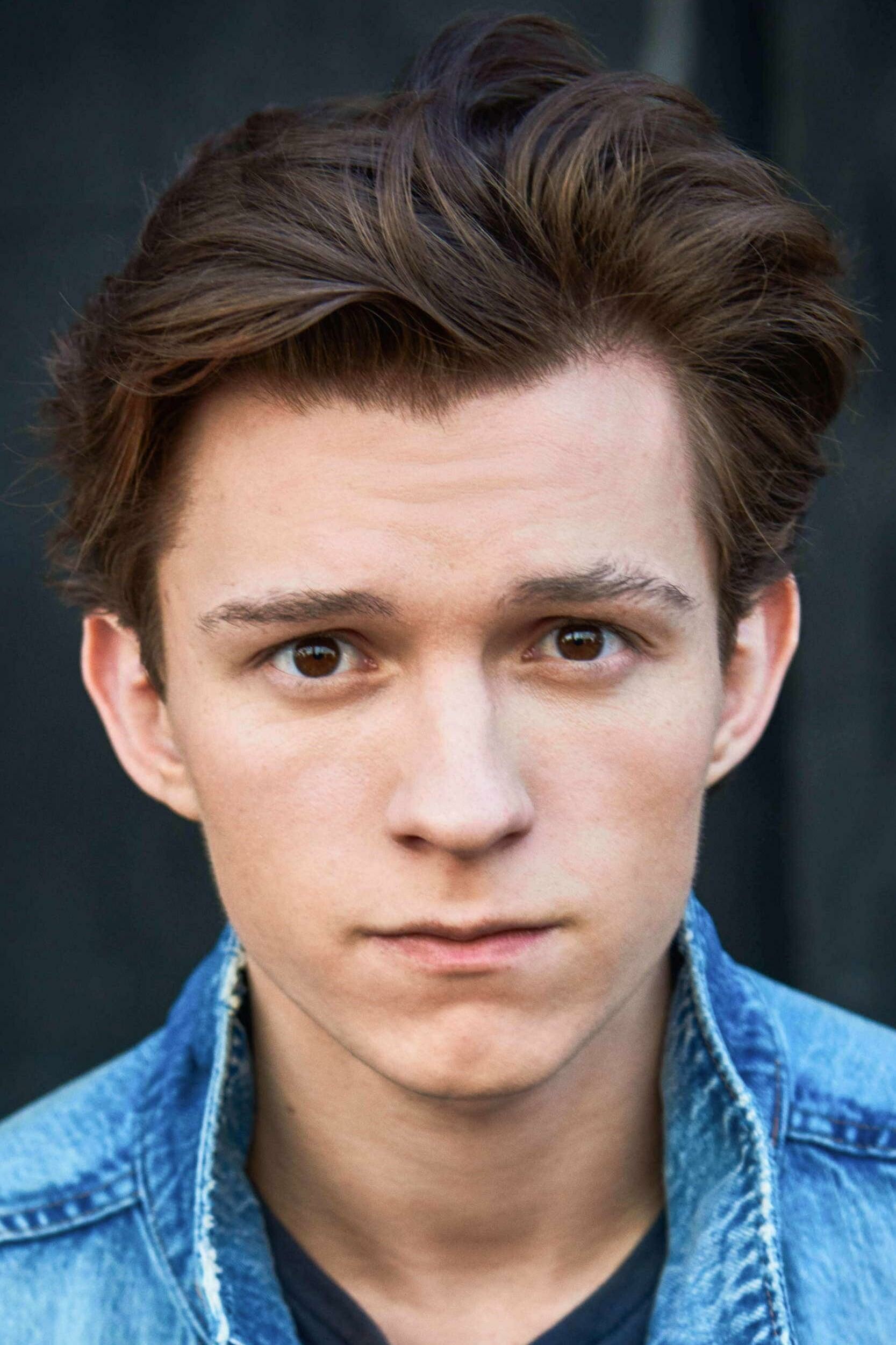 Tom Holland, Celeb, Android, Wallpapers, 1670x2500 HD Phone