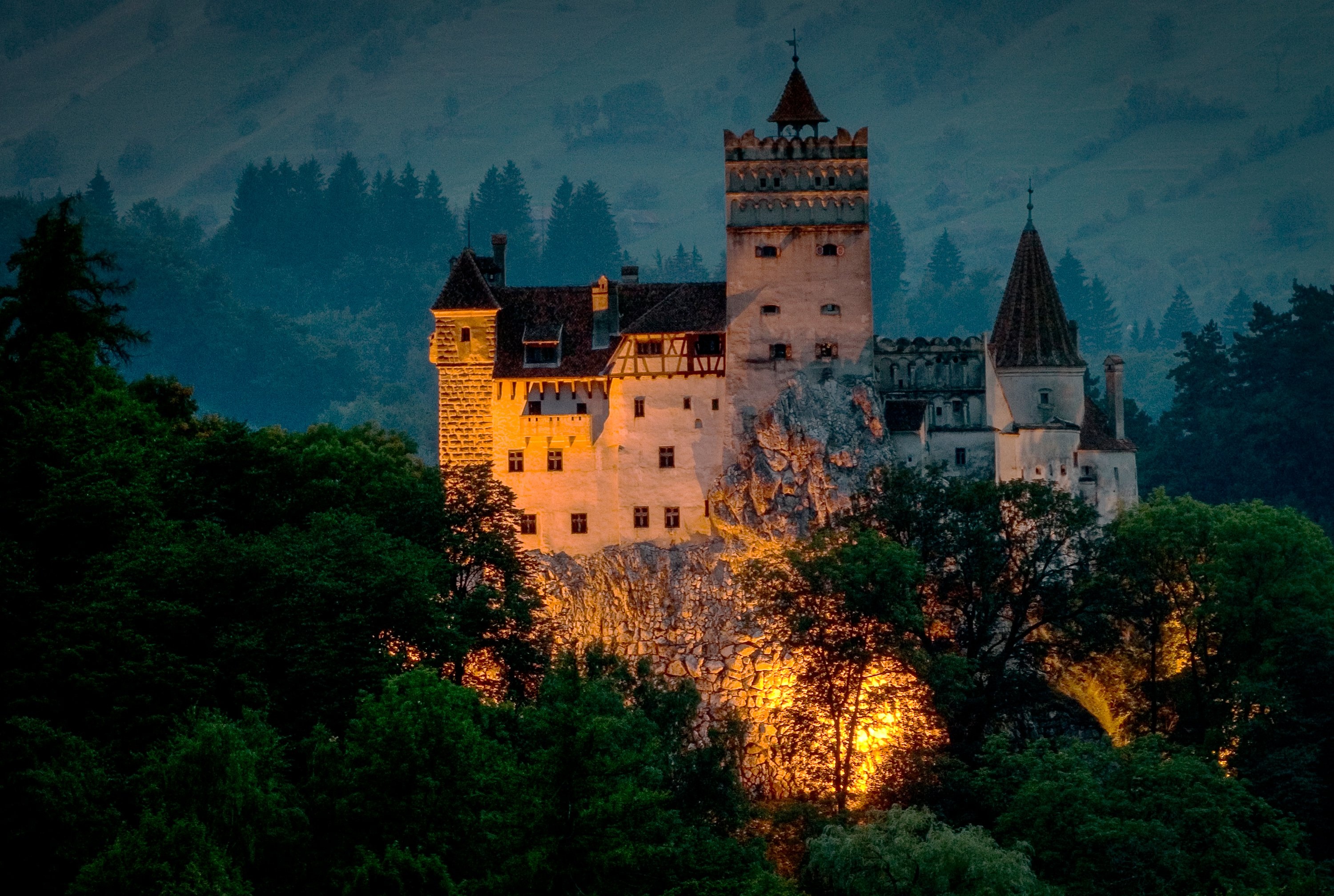 Bran Castle, Beautiful Pictures, Images, 3000x2020 HD Desktop