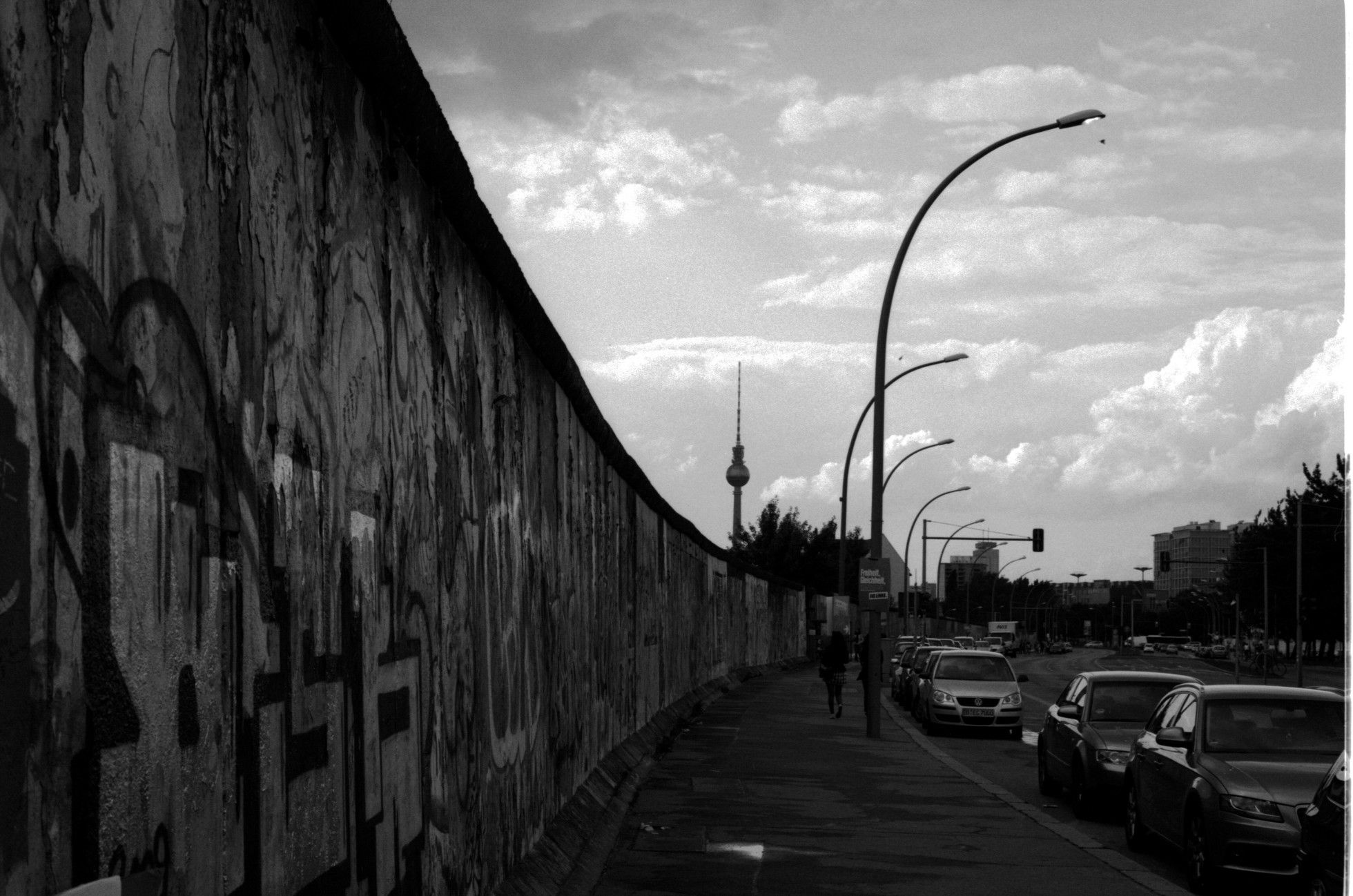 Berlin Wall, Berlin Wallpaper, 1960x1300 HD Desktop