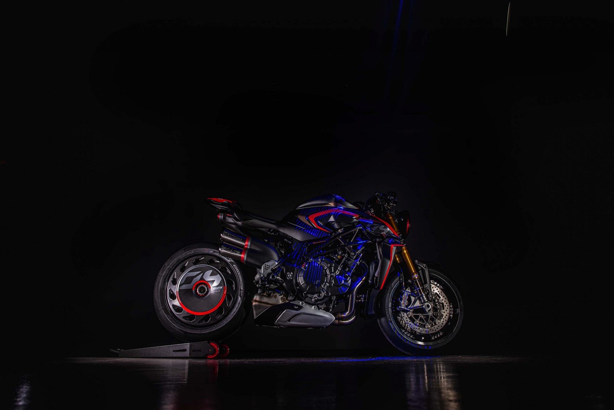 MV Agusta Rush 1000, Ready for road, June Arabian Riders, Auto, 2050x1370 HD Desktop