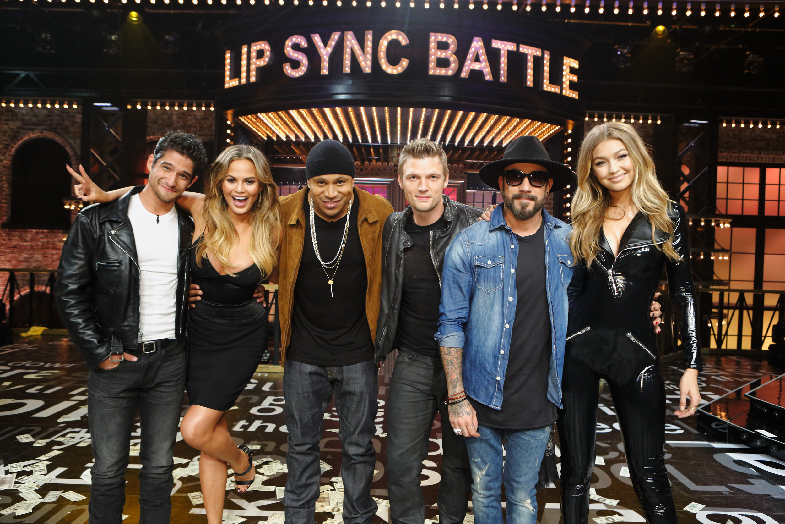 Lip Sync Battle, Musical showdown, Lip-sync enthusiasts, Crowd-pleasing performances, 2500x1670 HD Desktop