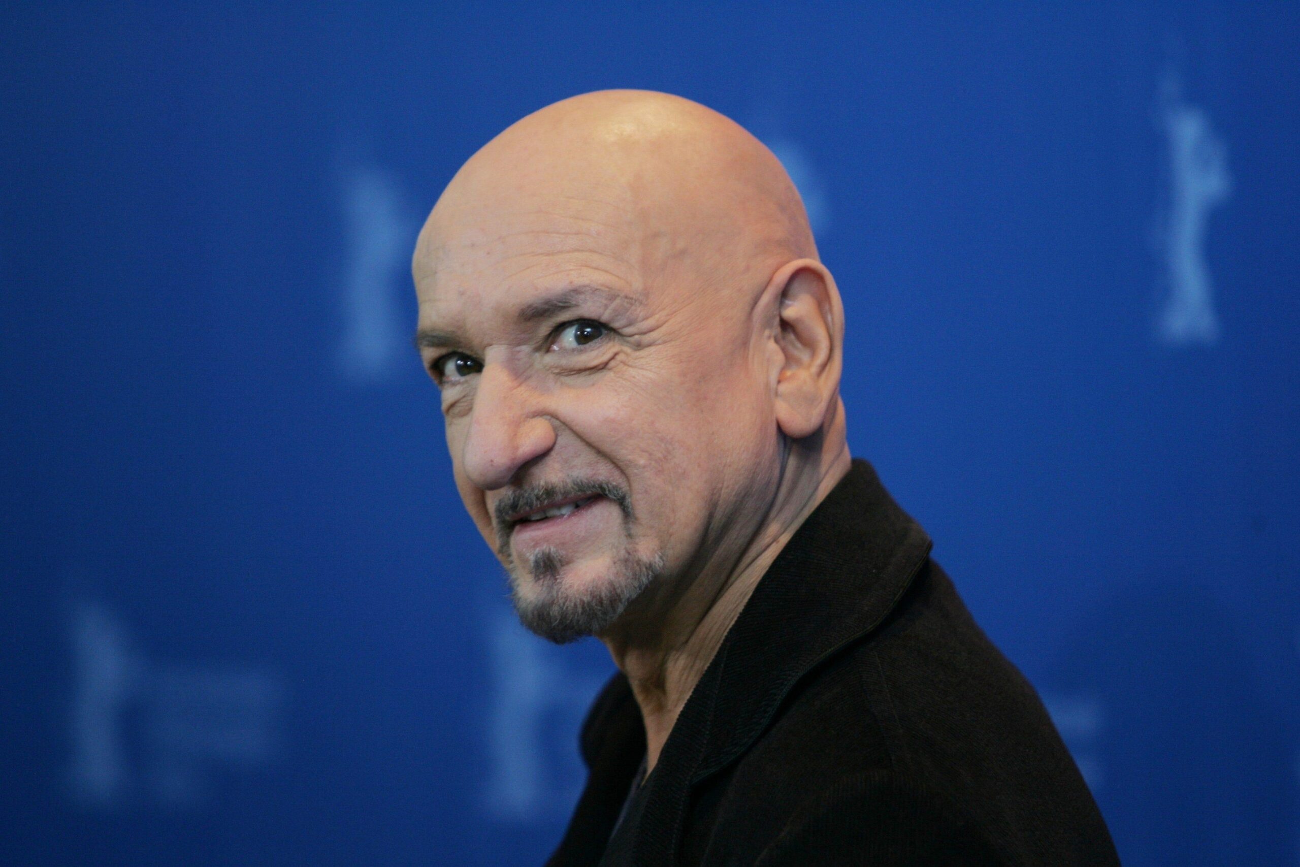 Ben Kingsley, IELTS window, 2560x1710 HD Desktop