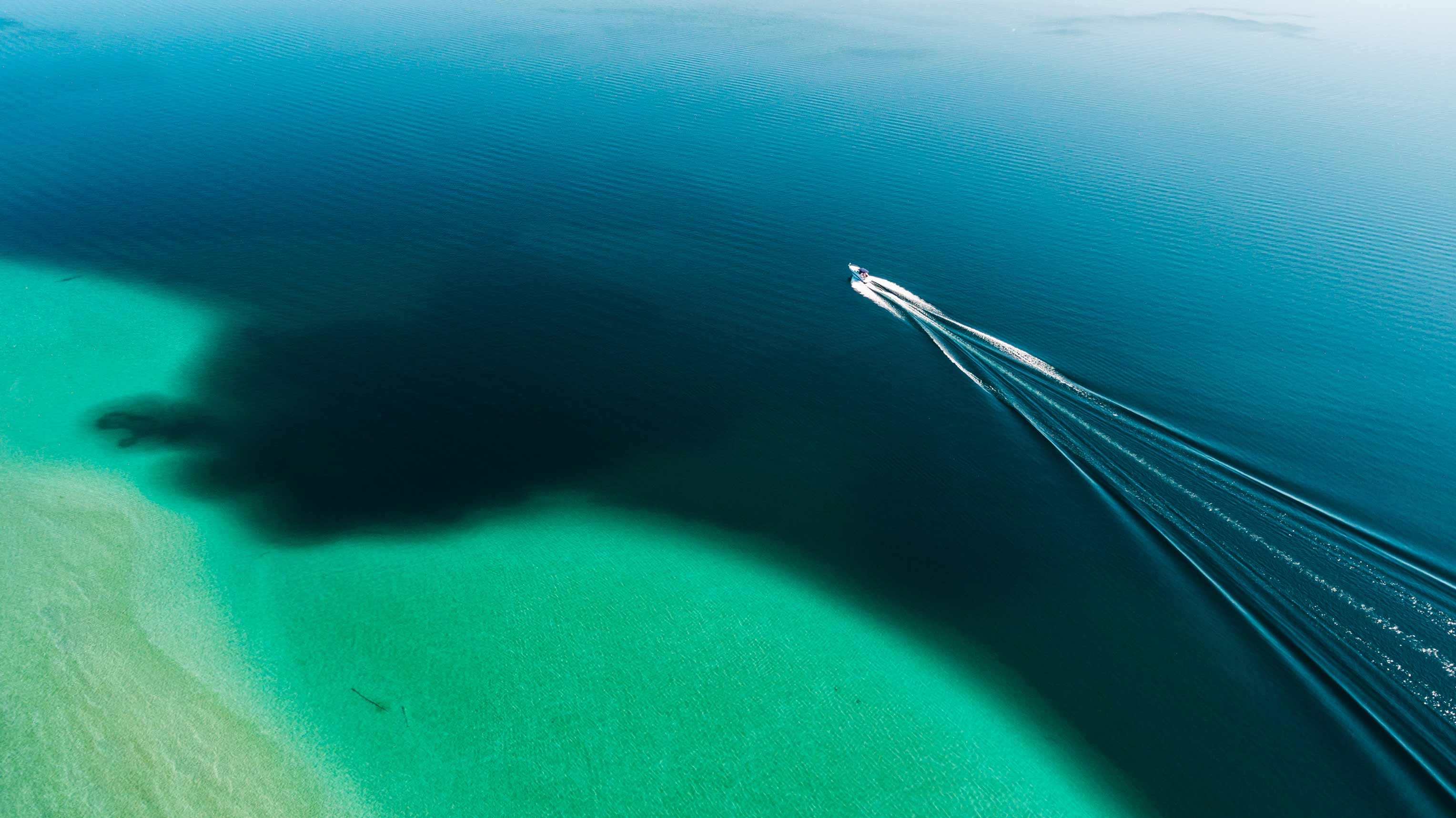 Torch Lake, Boating paradise, Crystal clear waters, Endless summer fun, 3060x1720 HD Desktop