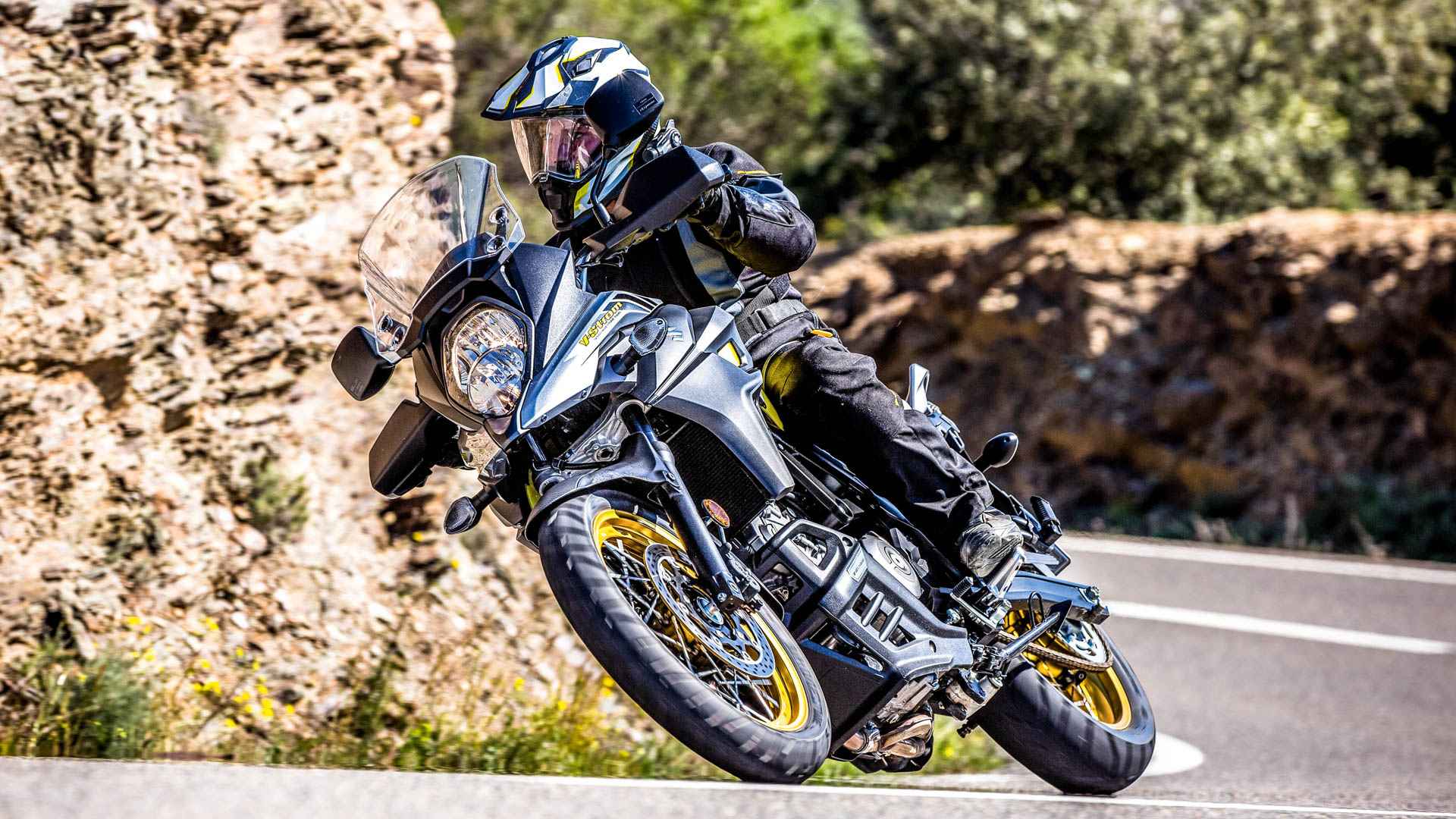 Suzuki V-Strom 650, Powerful adventure bike, Impressive performance, Great for long rides, 1920x1080 Full HD Desktop