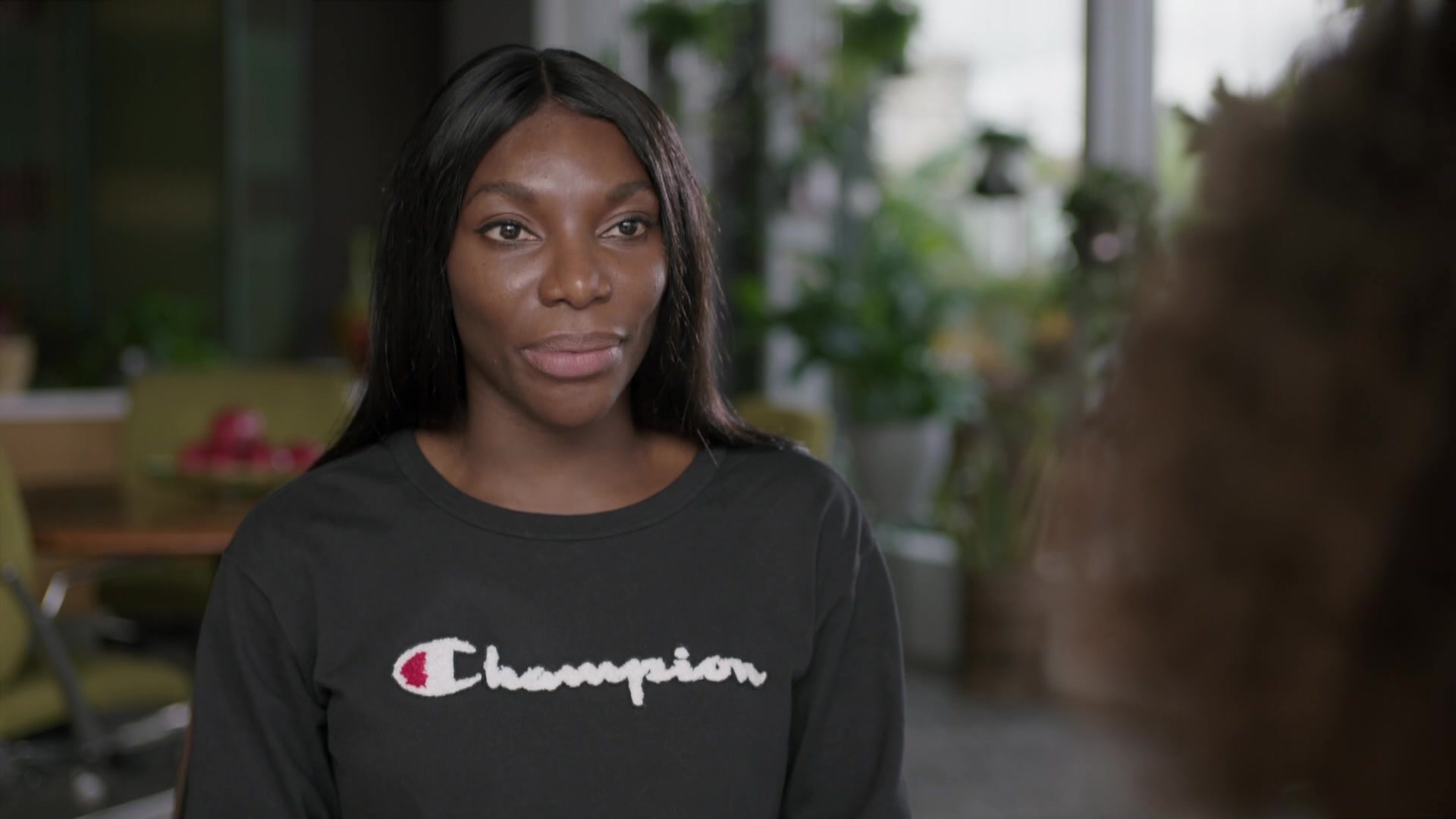 Michaela Coel, Black sweatshirt, I may destroy you, 1920x1080 Full HD Desktop