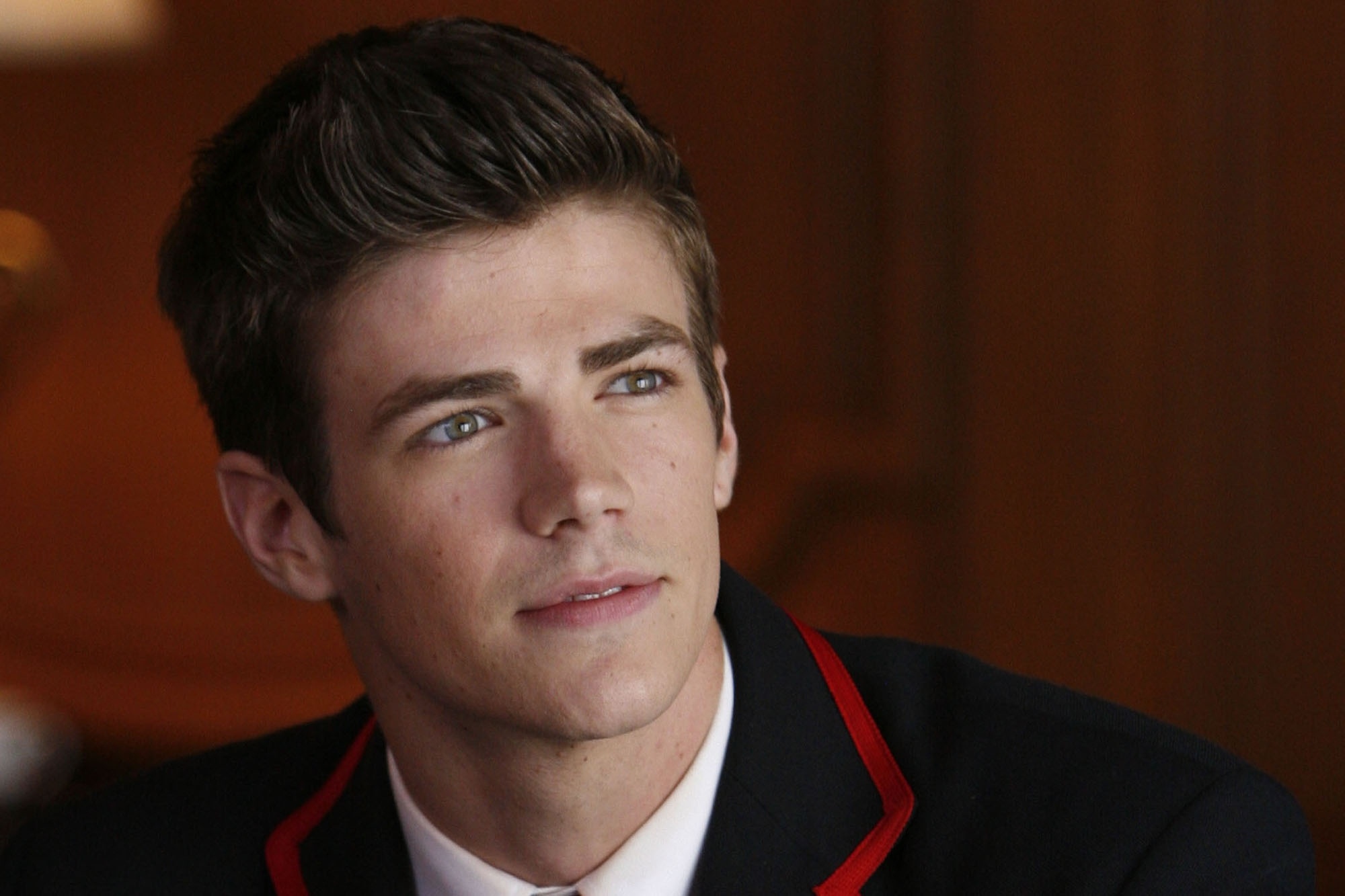 Grant Gustin, Photographic background, Actor's aura, Superhero's essence, 2000x1340 HD Desktop