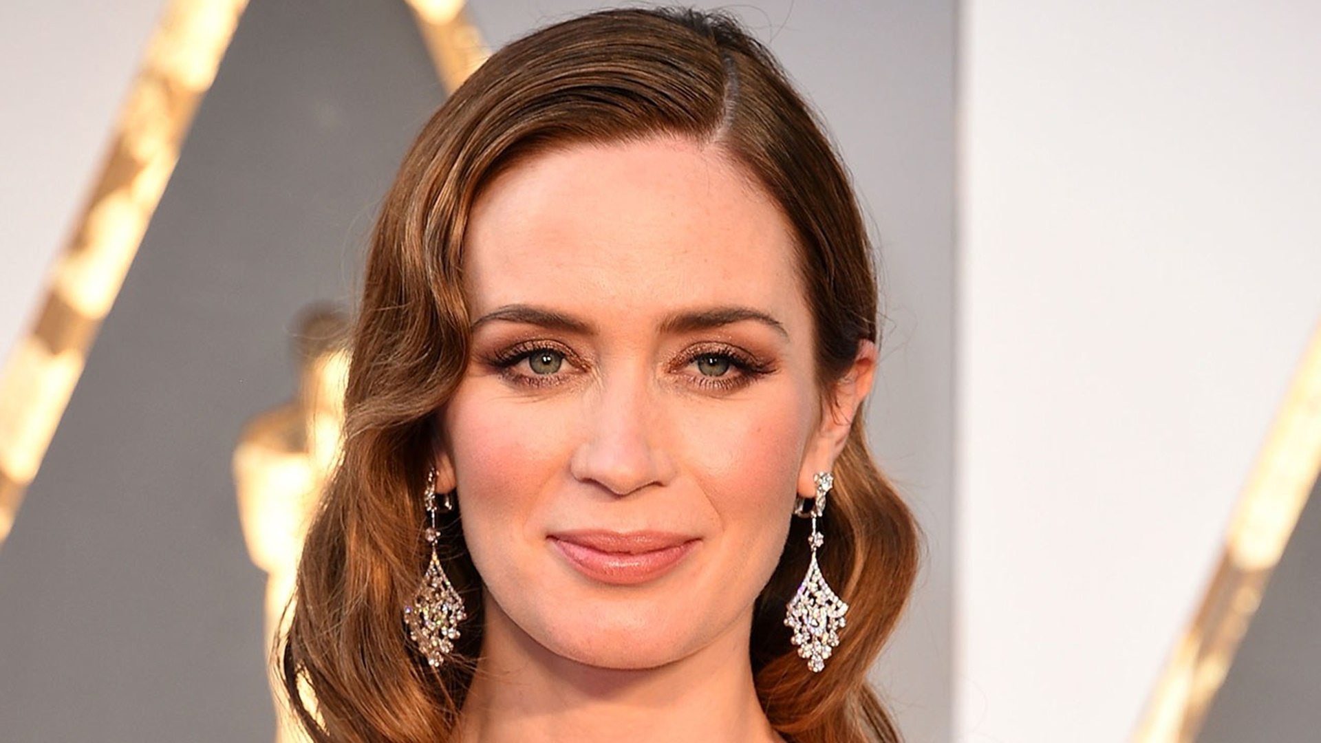 Emily Blunt, High definition wallpaper, Baltana, 1920x1080 Full HD Desktop