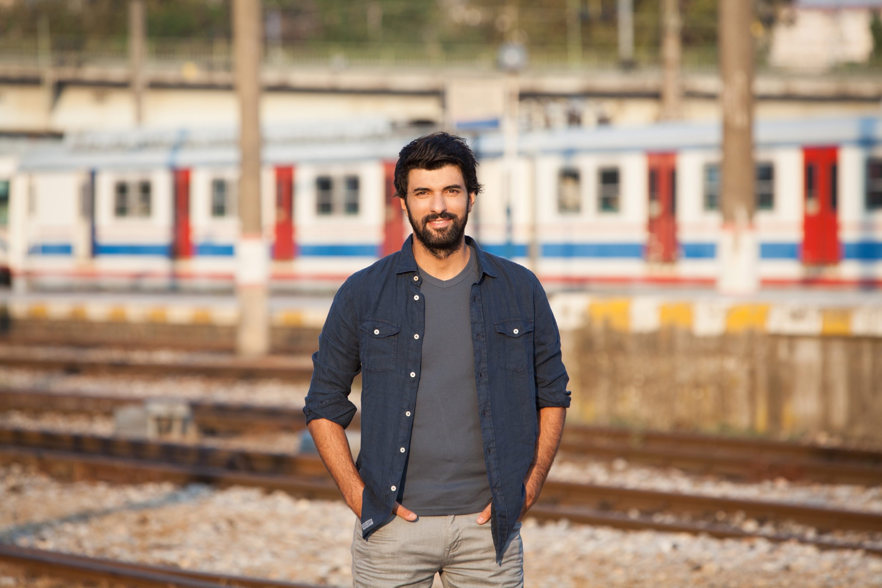 Engin Akyurek, Engin Akyurek actor, Complicated lover roles, Daily Sabah, 3000x2000 HD Desktop