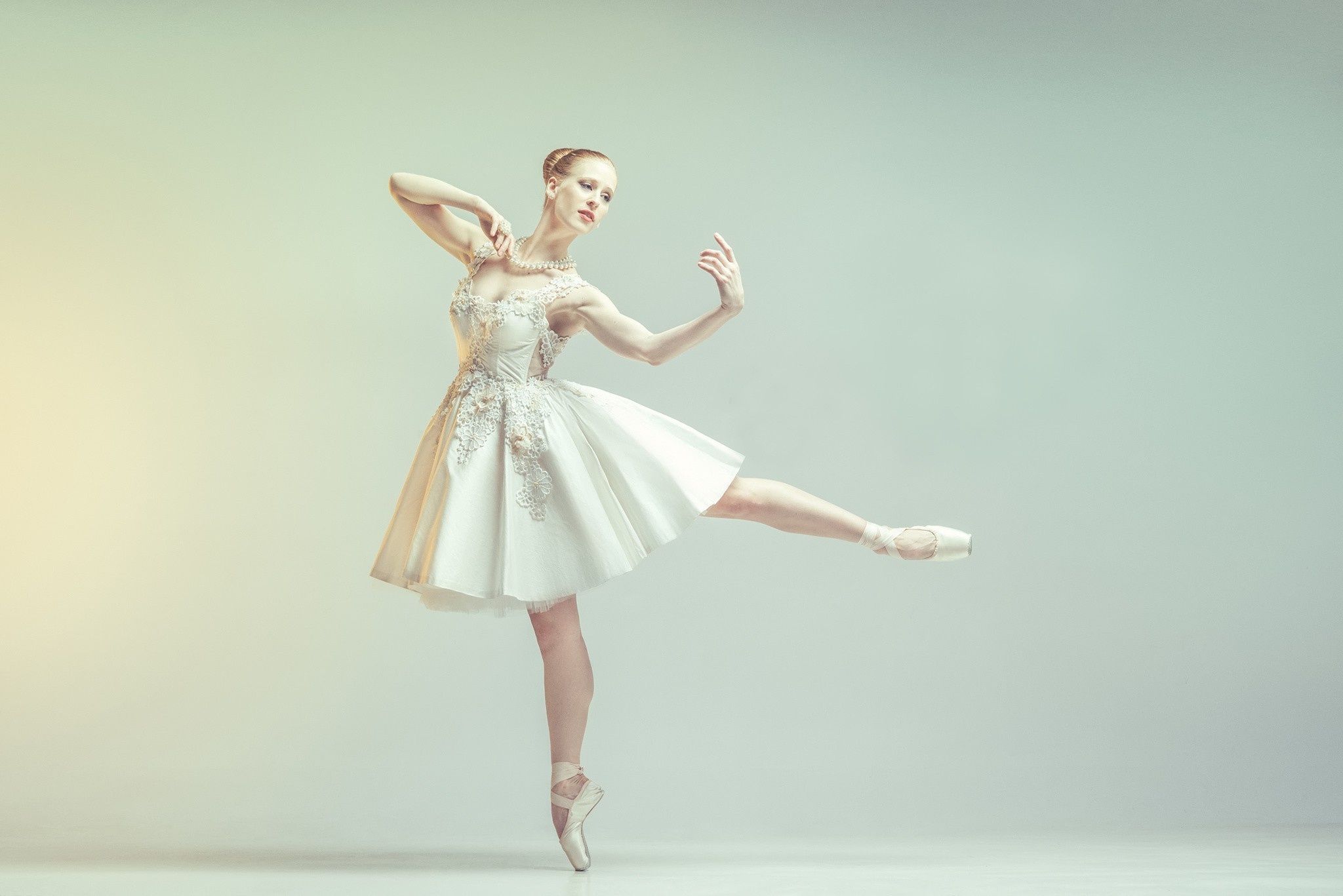 Dancer, Ballerina Women, Desktop, Mobile, 2050x1370 HD Desktop