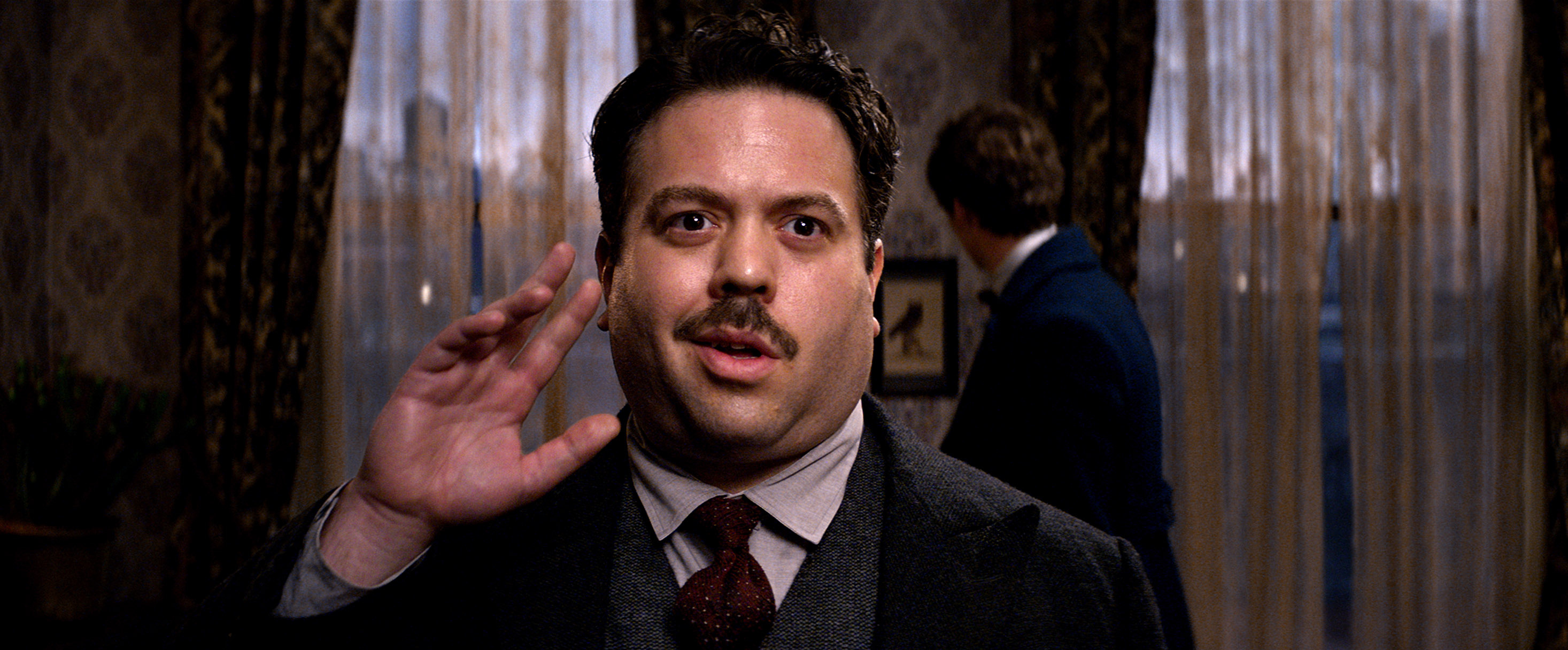 Dan Fogler, Fantastic Beasts, Scene stealer, 2940x1220 Dual Screen Desktop