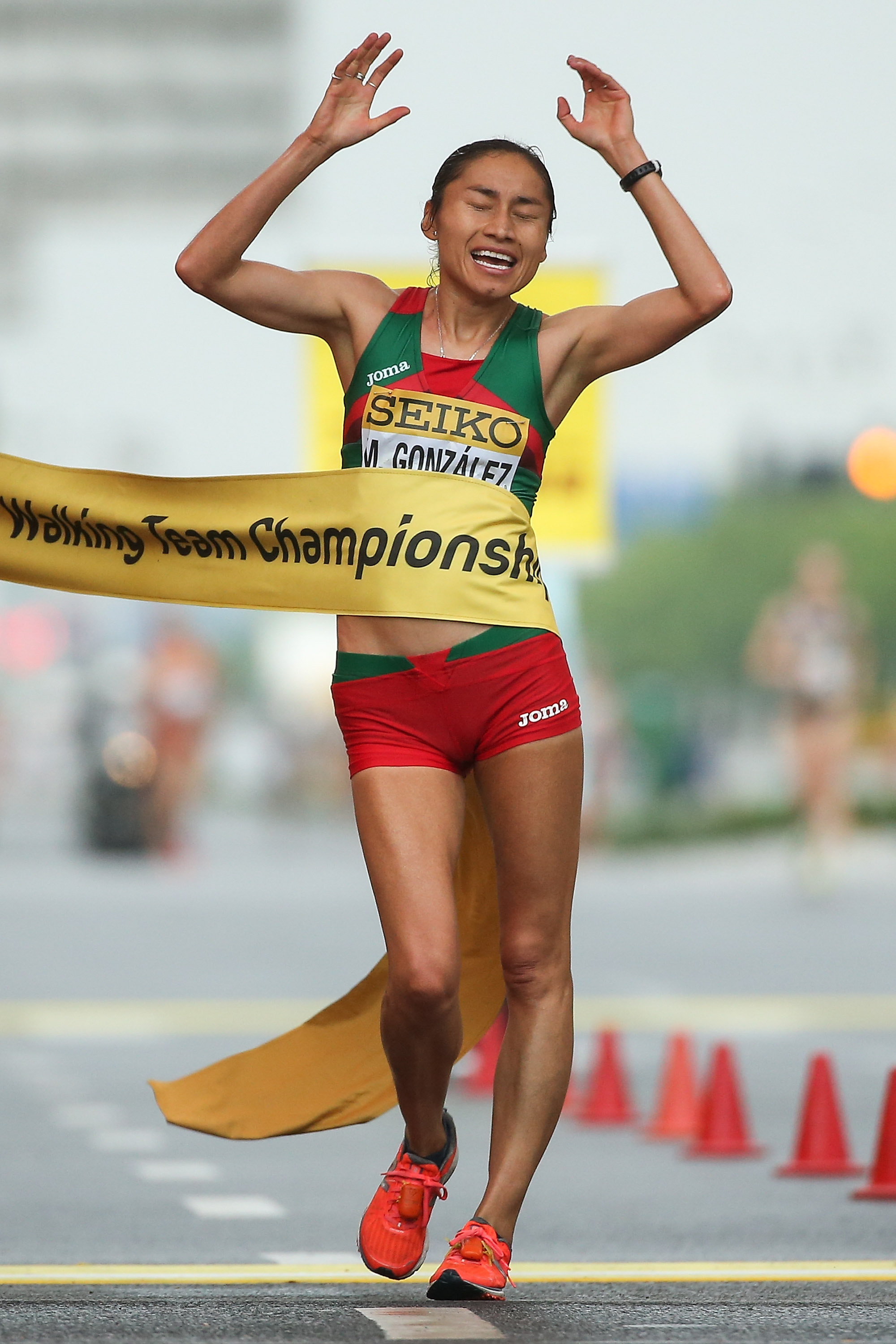 Lupita Gonzalez, Marcha deportes, Camino a la gloria, Mundial de marcha, 2000x3000 HD Phone