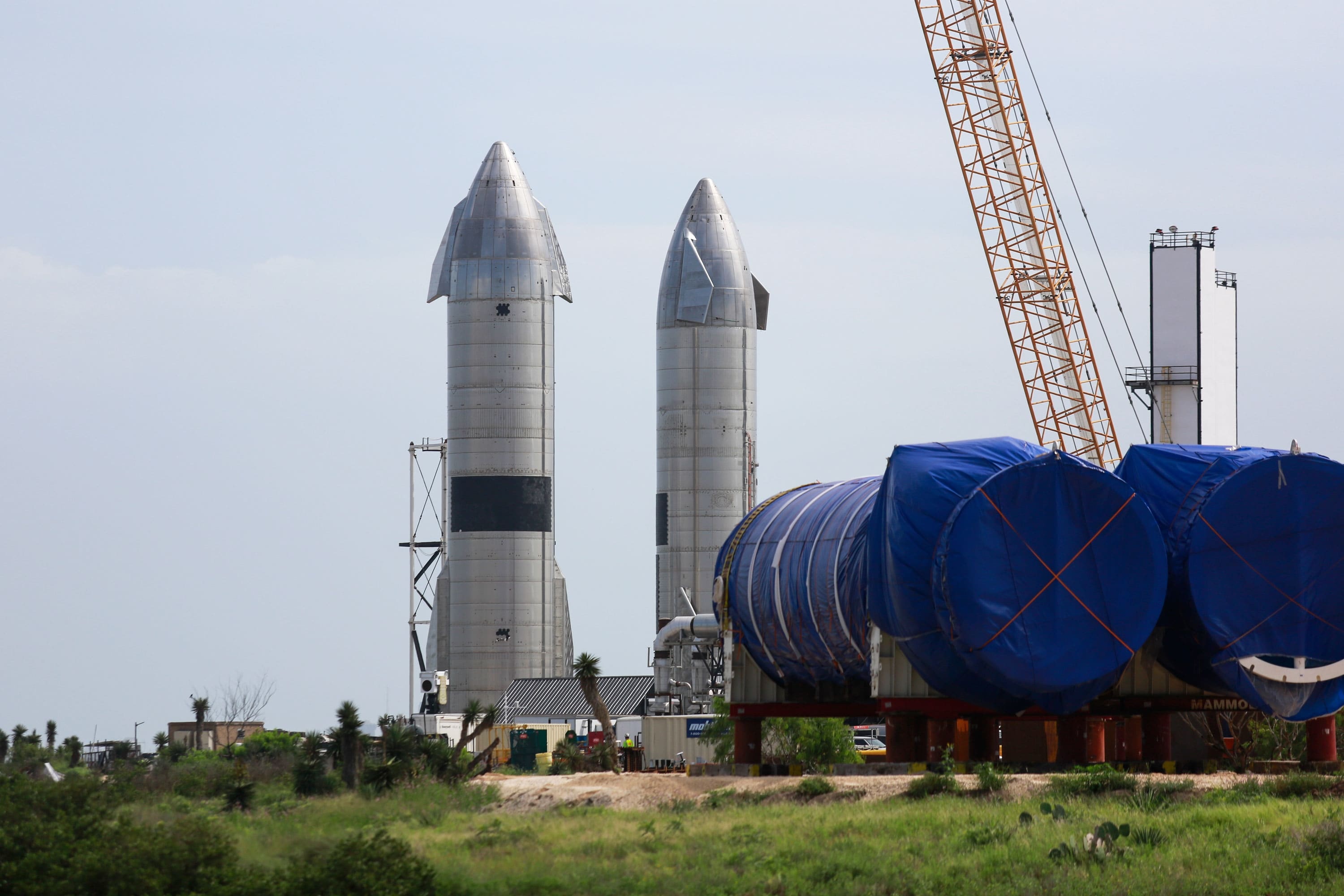 Spacecraft launch tower, Unapproved warning, SpaceX Starship, FAA, 3000x2000 HD Desktop