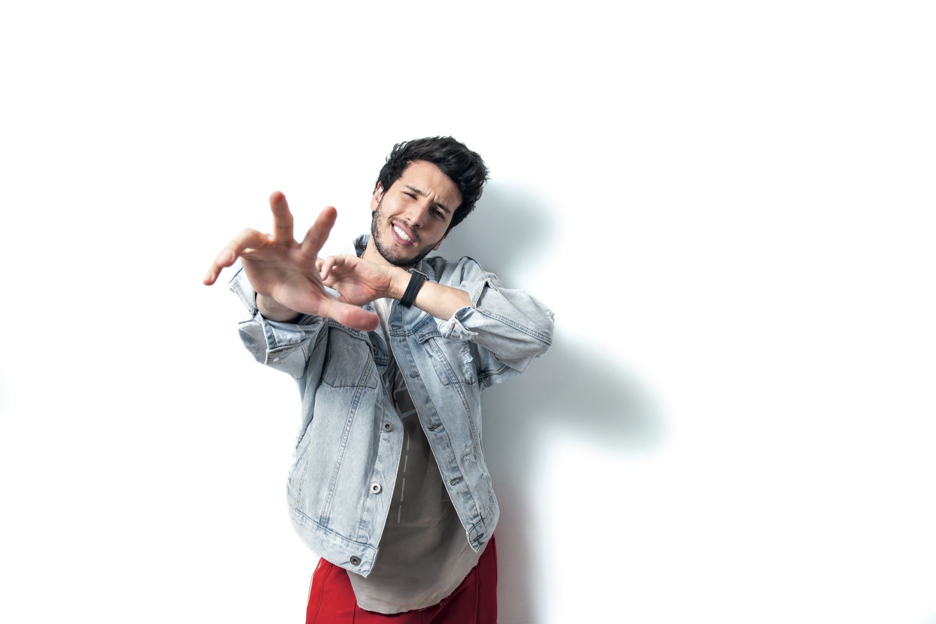 Sebastian Yatra, Latin pop, Hit songs, Musical composition, 1920x1290 HD Desktop