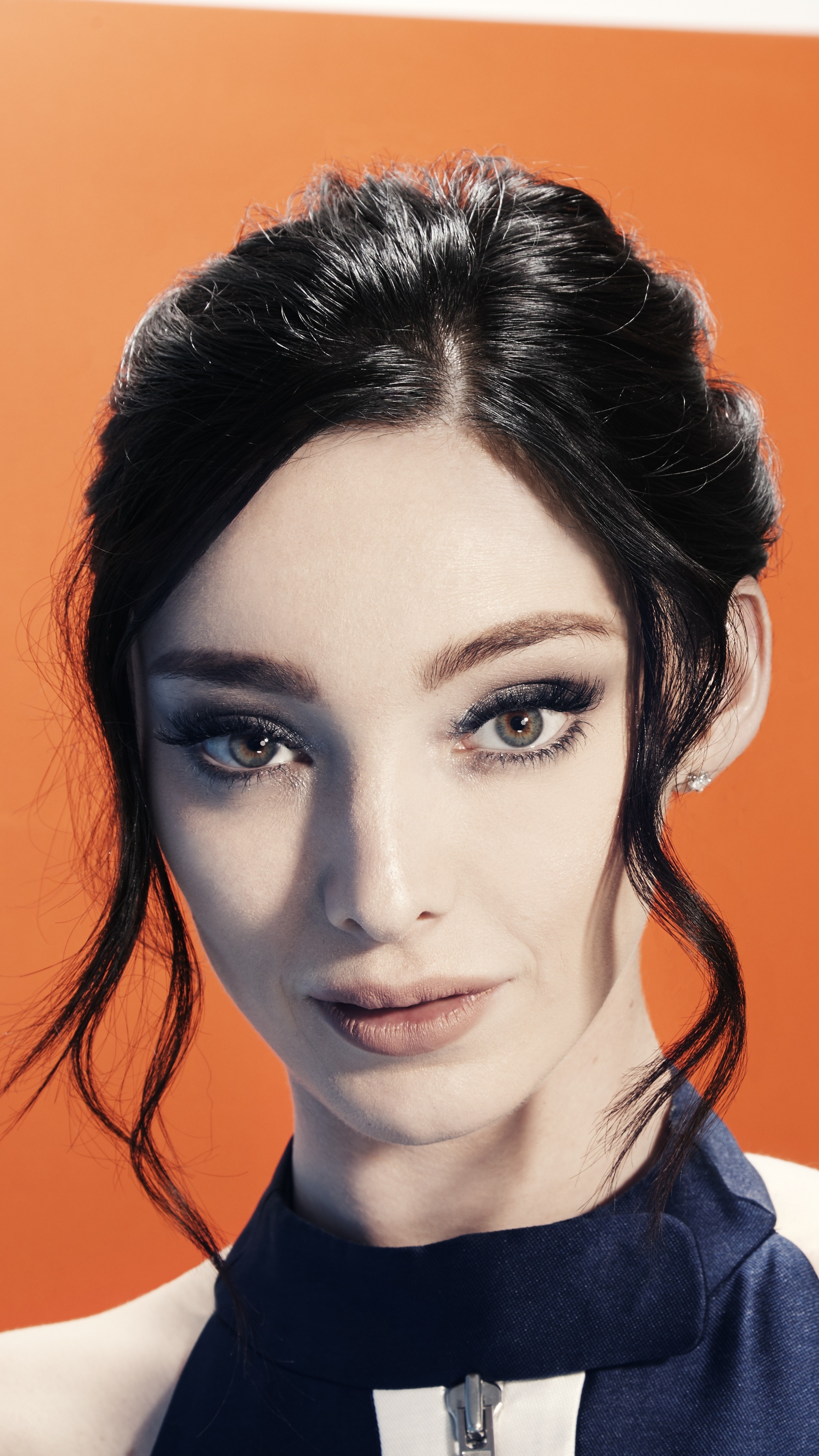 Emma Dumont, 10K 2019 wallpapers, Sony Xperia XXZ5 Premium, 2160x3840 4K Phone