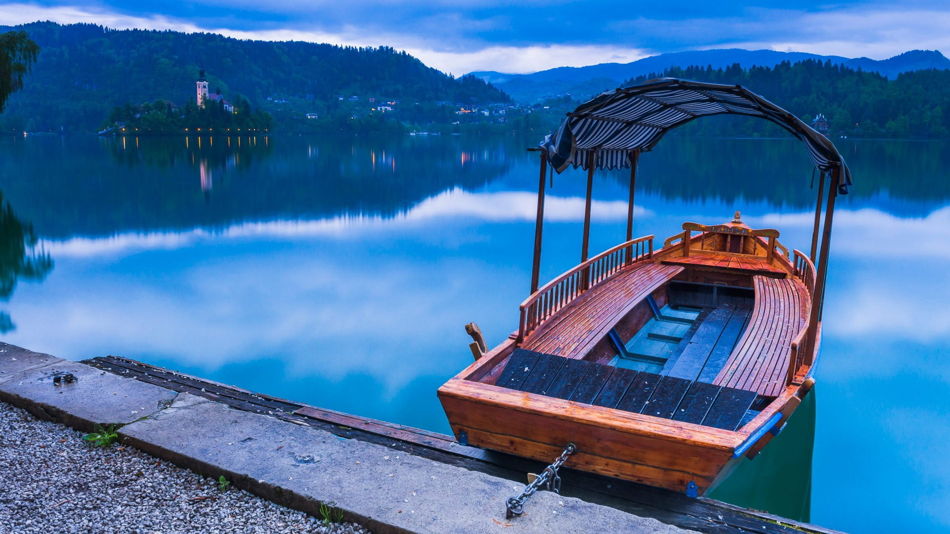 Pletna boat, Lake Bled Wallpaper, 1920x1080 Full HD Desktop