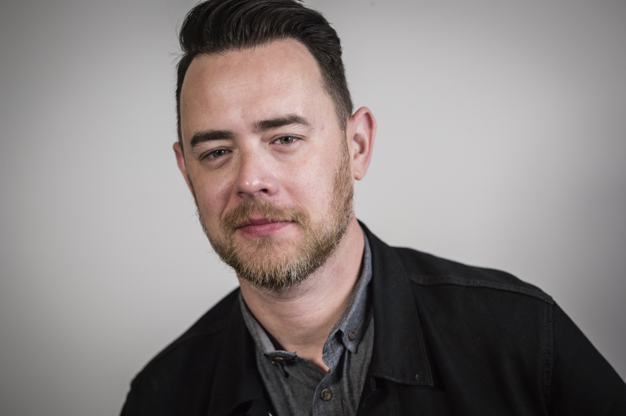 Colin Hanks, Making the Amazing Adventures, DIY face mask, 2000x1330 HD Desktop