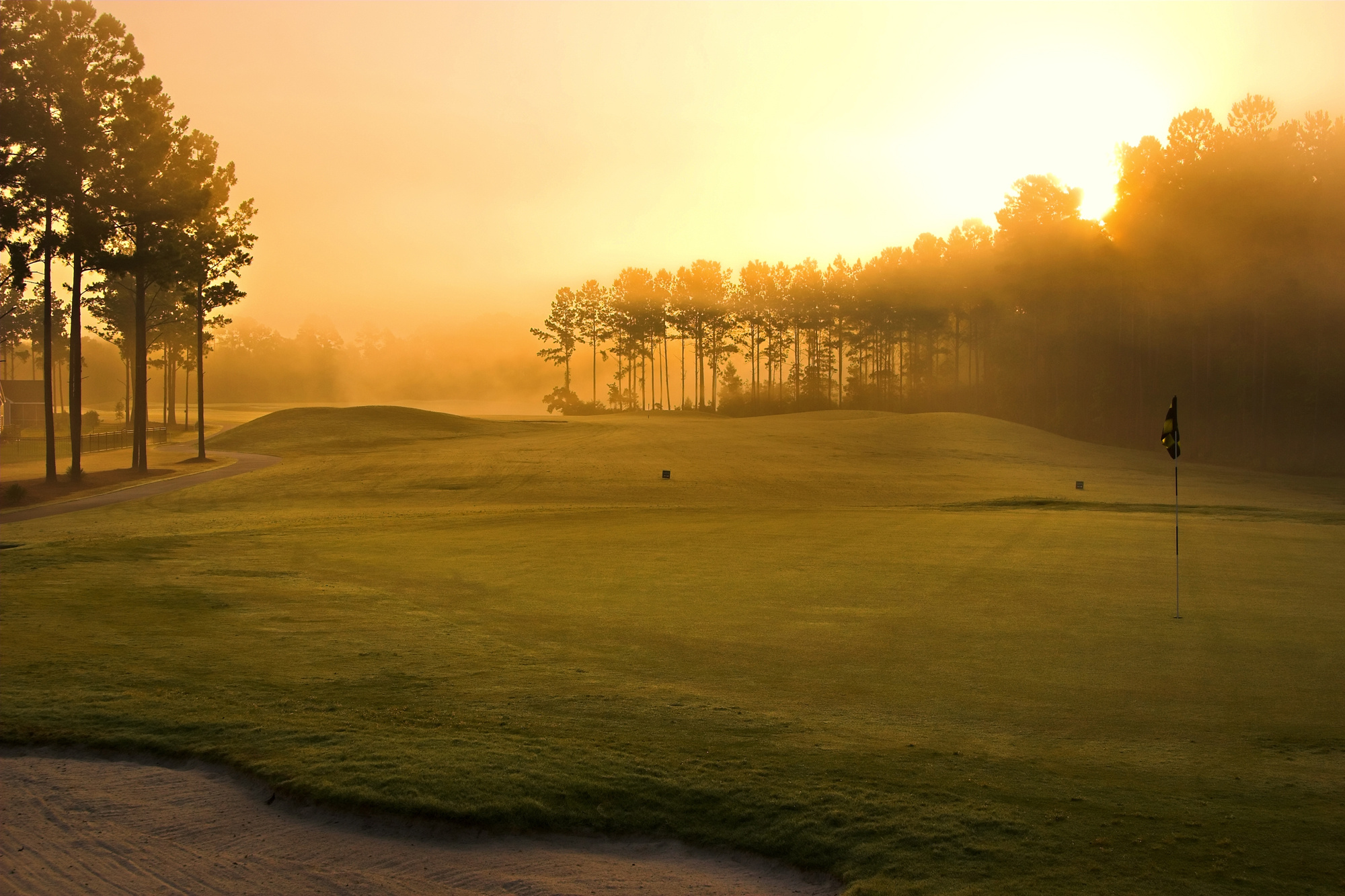 Golf Course, HD wallpapers, Rich colors, High-definition visuals, 2000x1340 HD Desktop