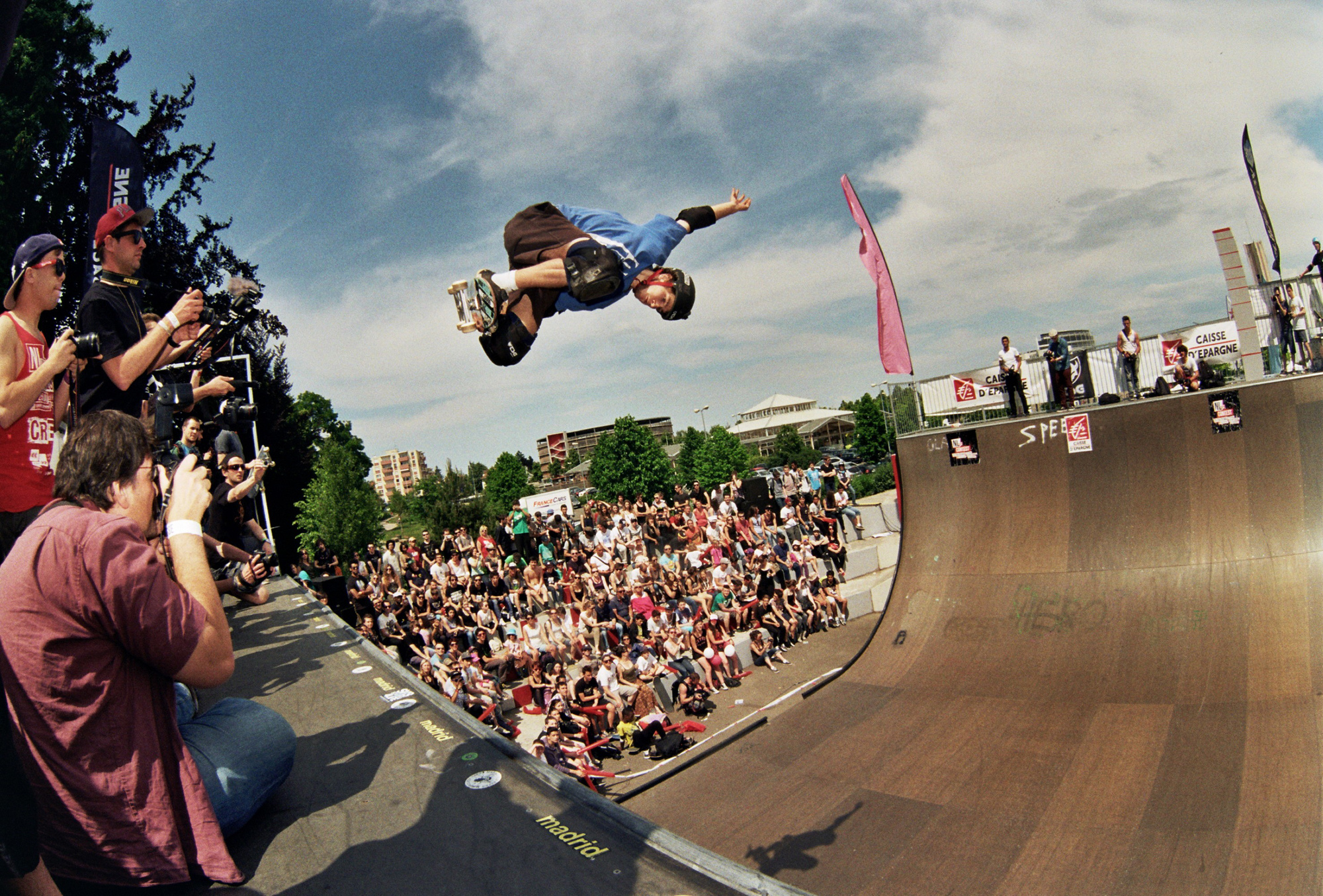 Skateboarding sports, Vertmini skateboard, Deutschland, 2000x1360 HD Desktop