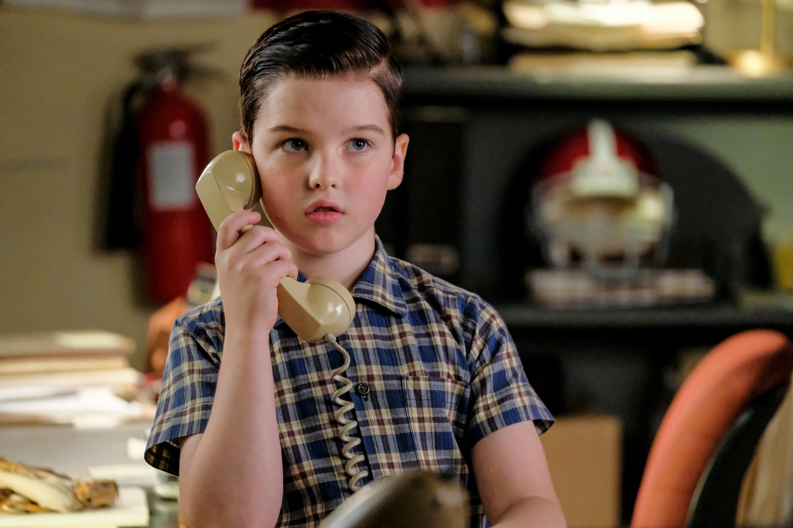 Young Sheldon, HD wallpaper background, 2560x1710 HD Desktop