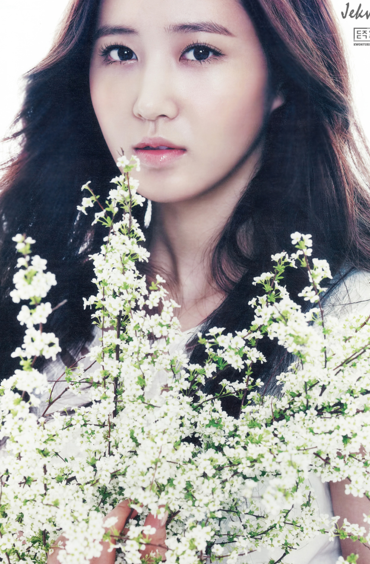 Kwon Yuri, Android/iPhone wallpaper, Kpop image board, Mesmerizing visuals, 1300x1980 HD Phone