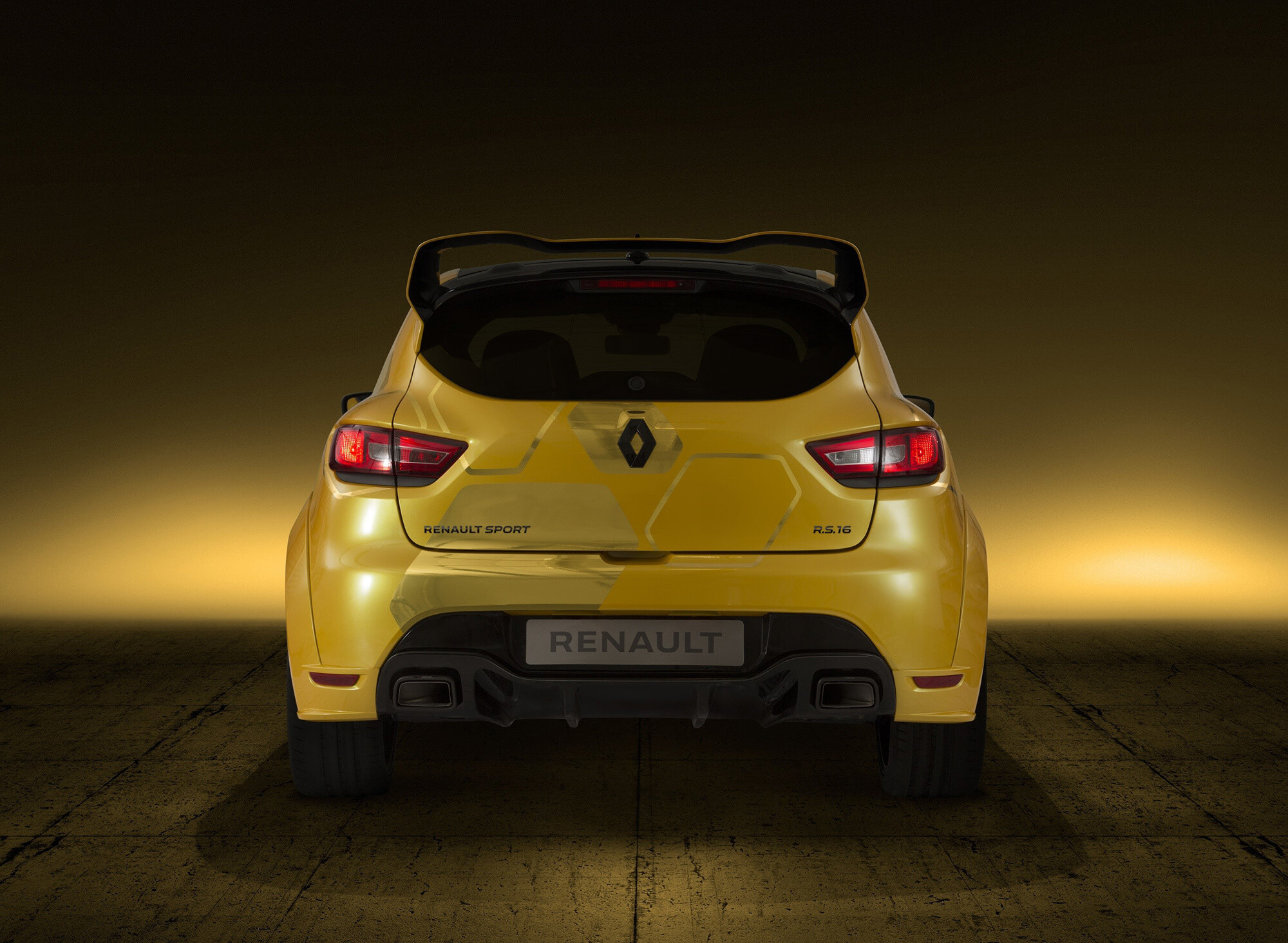 Renault Clio RS, Stunning photos, 2000x1470 HD Desktop