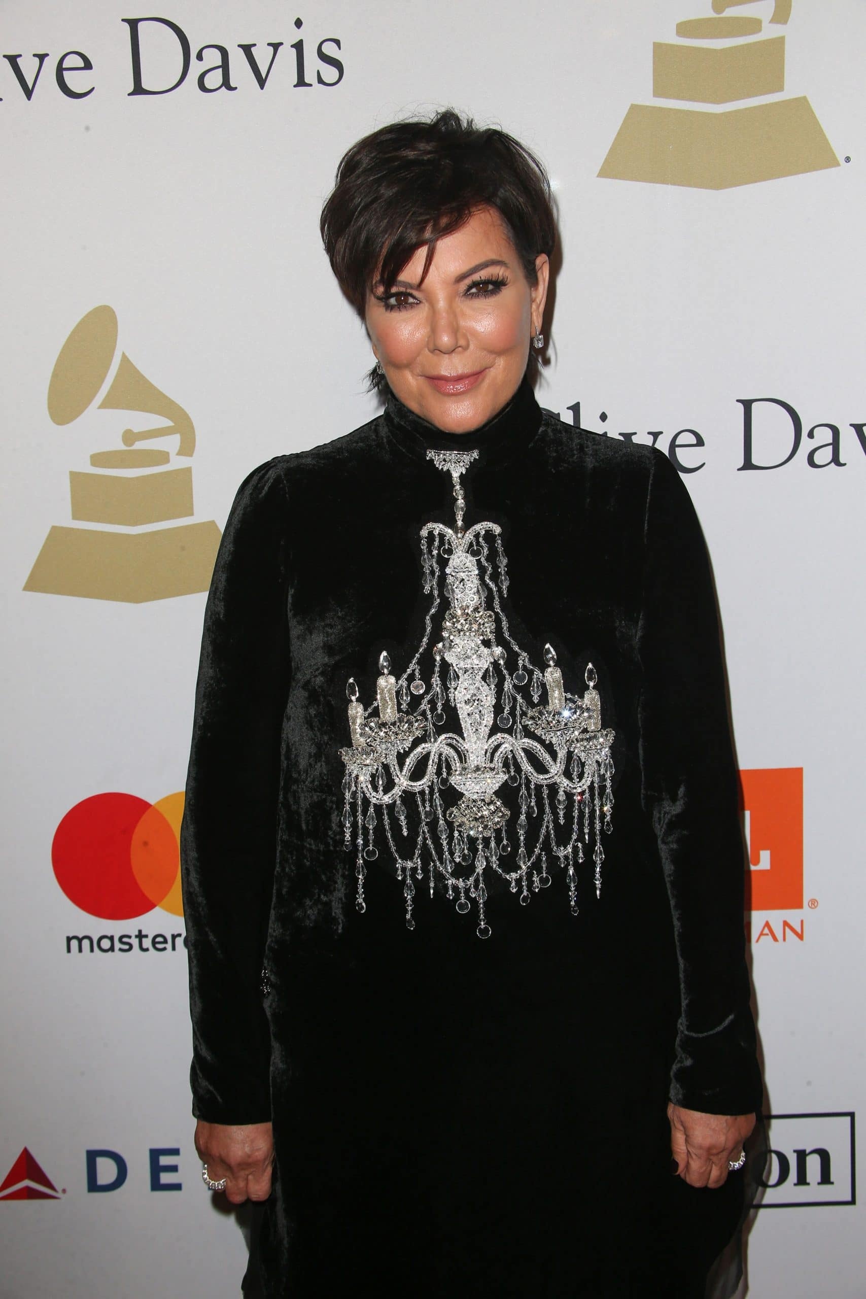 Kris Jenner, Family's savior, 1710x2560 HD Phone